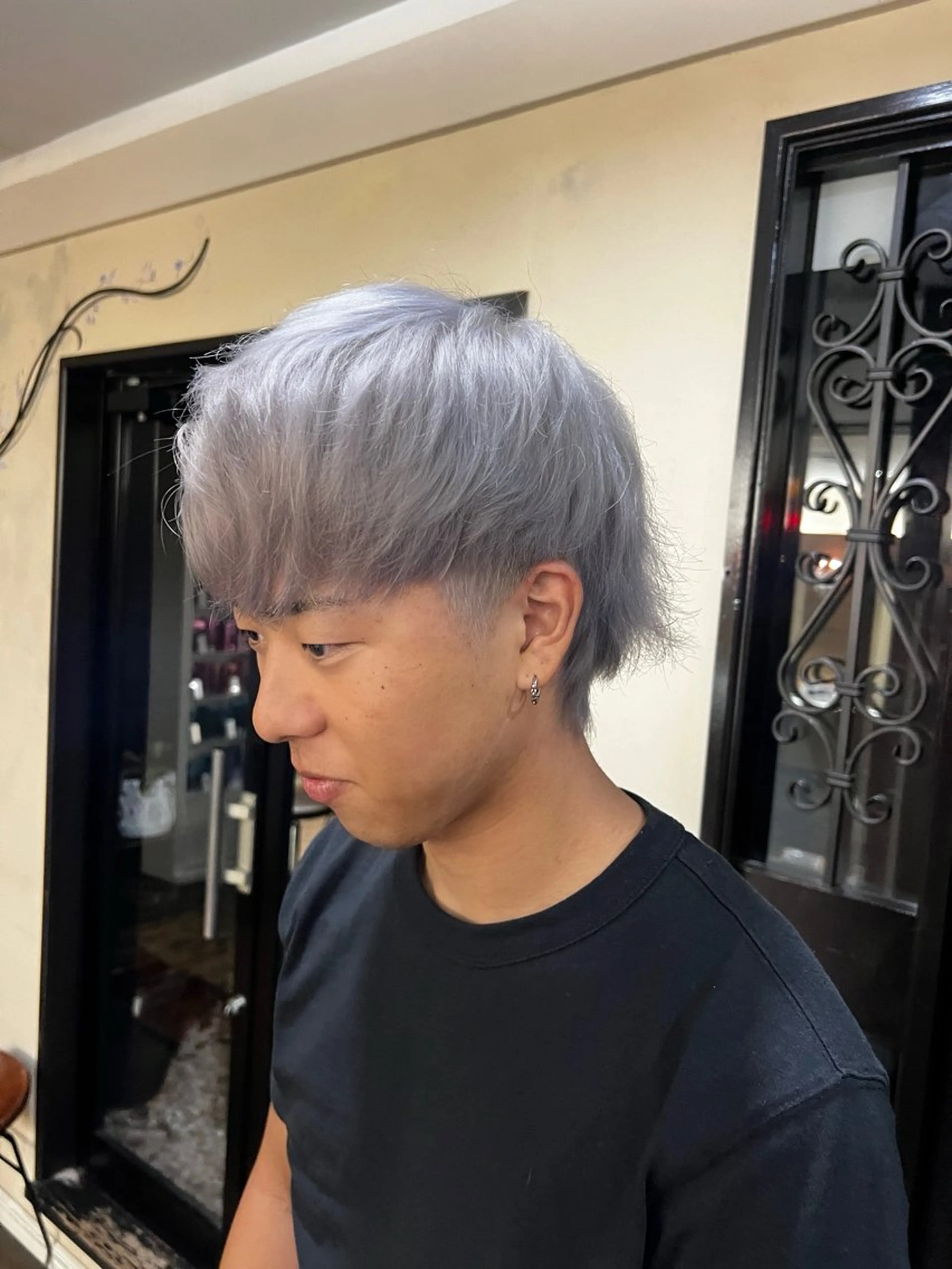 ショート カラー メンズ メンズブリーチ ブリーチ シルバー ヘアカラー トリートメント Lito by y's BLUE所属・もも なのヘアスタイル