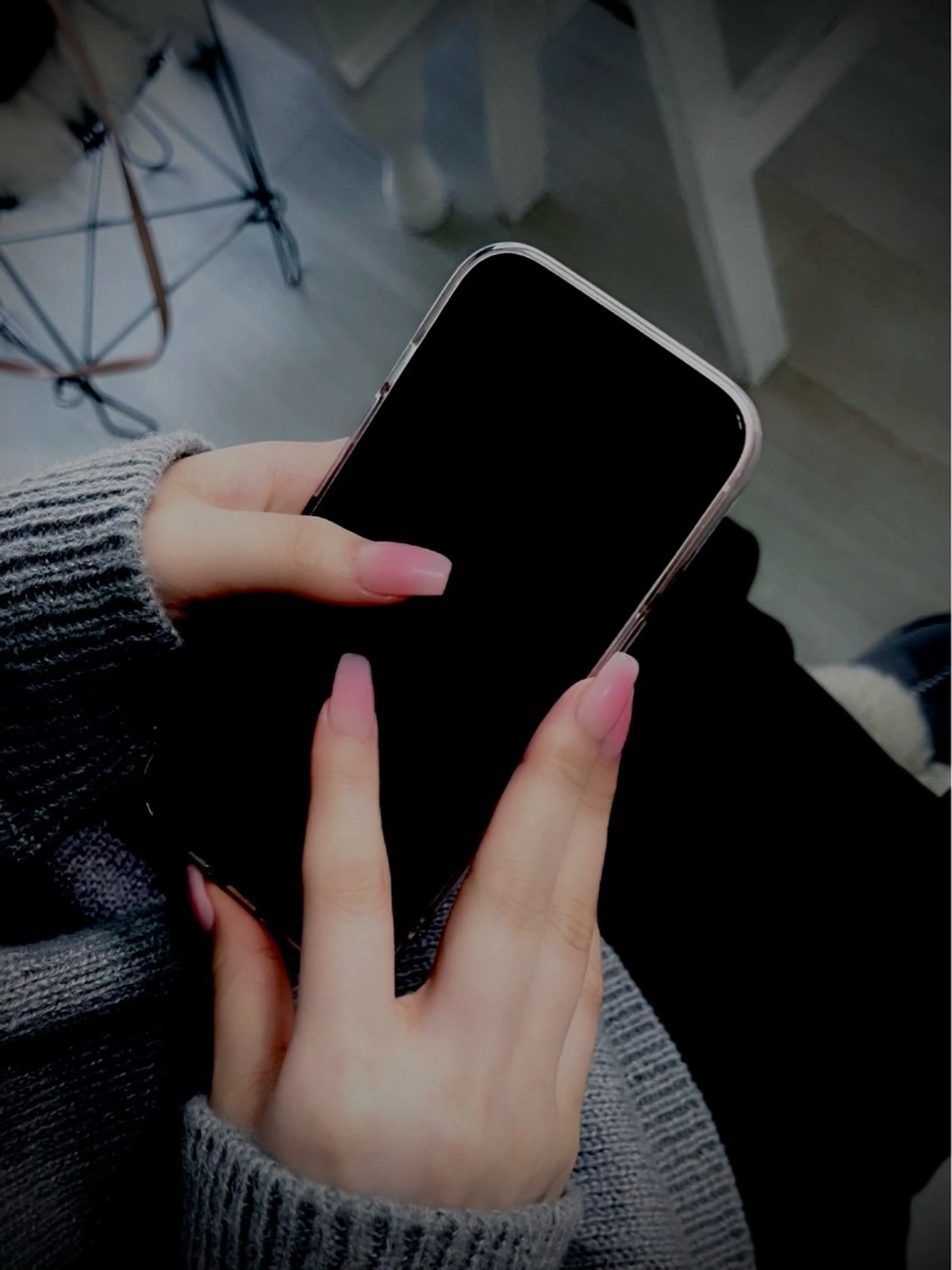 ネイル キラキラネイル マグネットネイル ワンカラーネイル スカルプネイル ワンホンネイル nine.🦋 YUKOのネイルデザイン