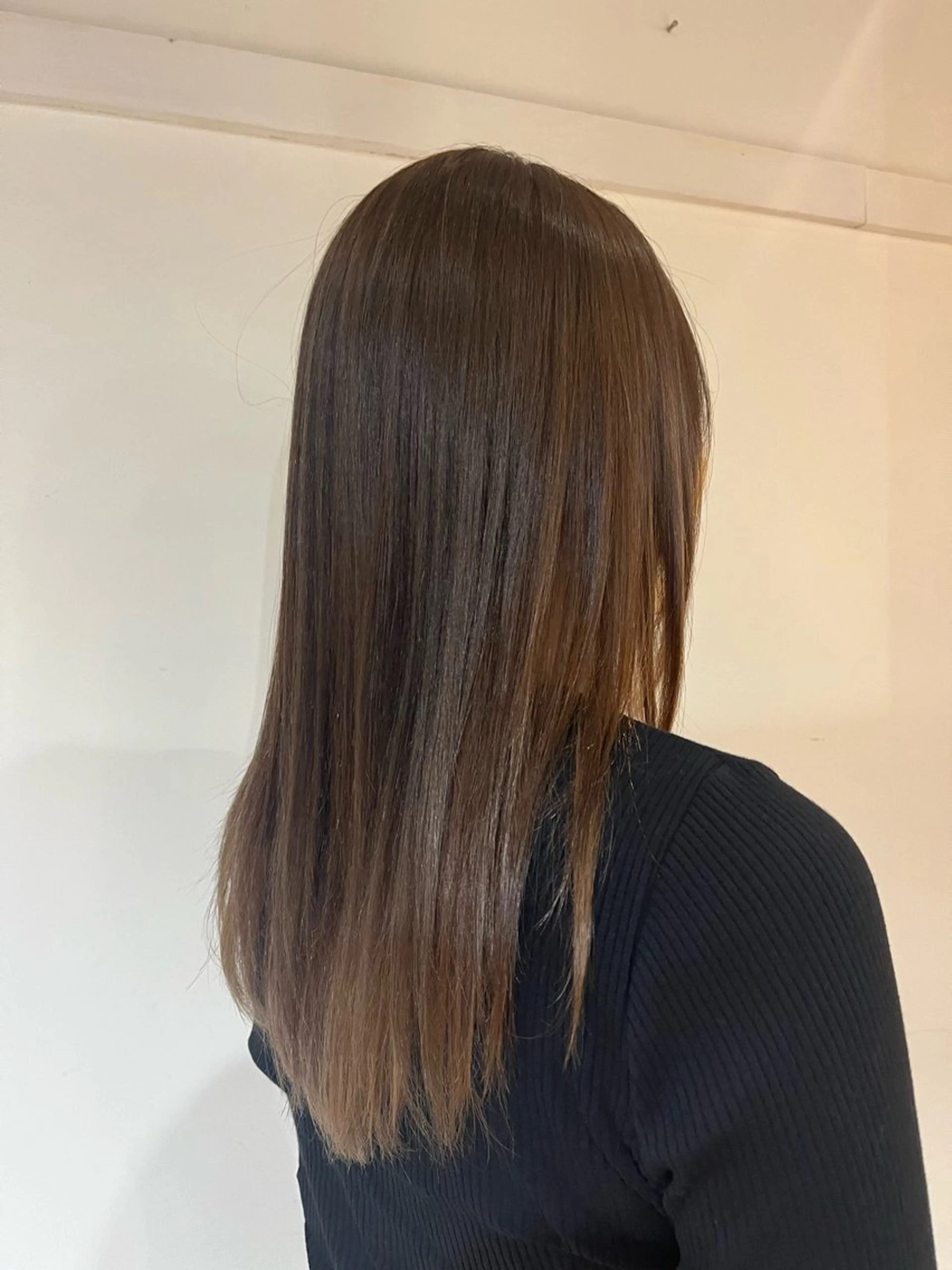 セミロング iroca所属・小久保 あかりのヘアスタイル