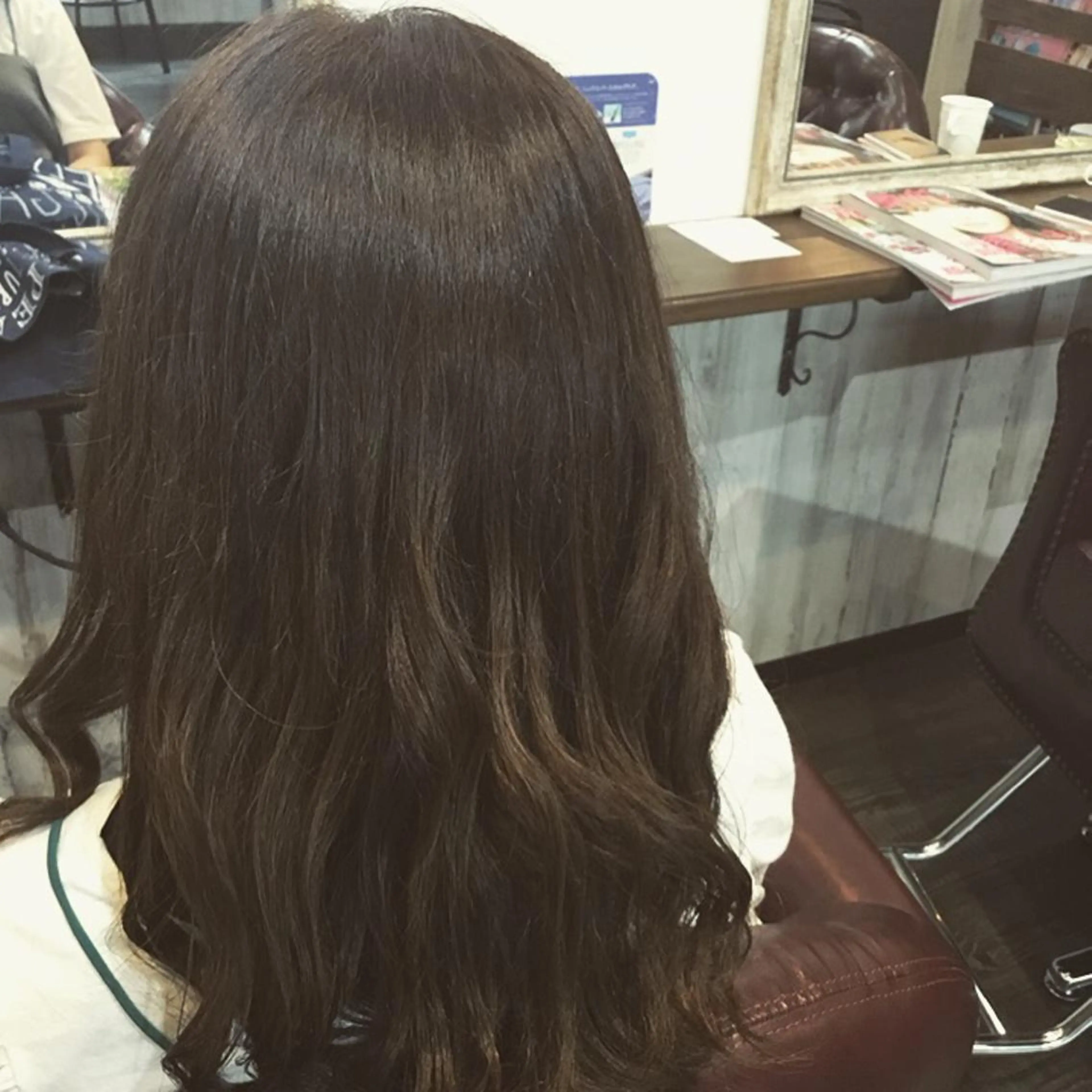 ミディアム カラー パーマ embrace エンブレイスのヘアスタイル