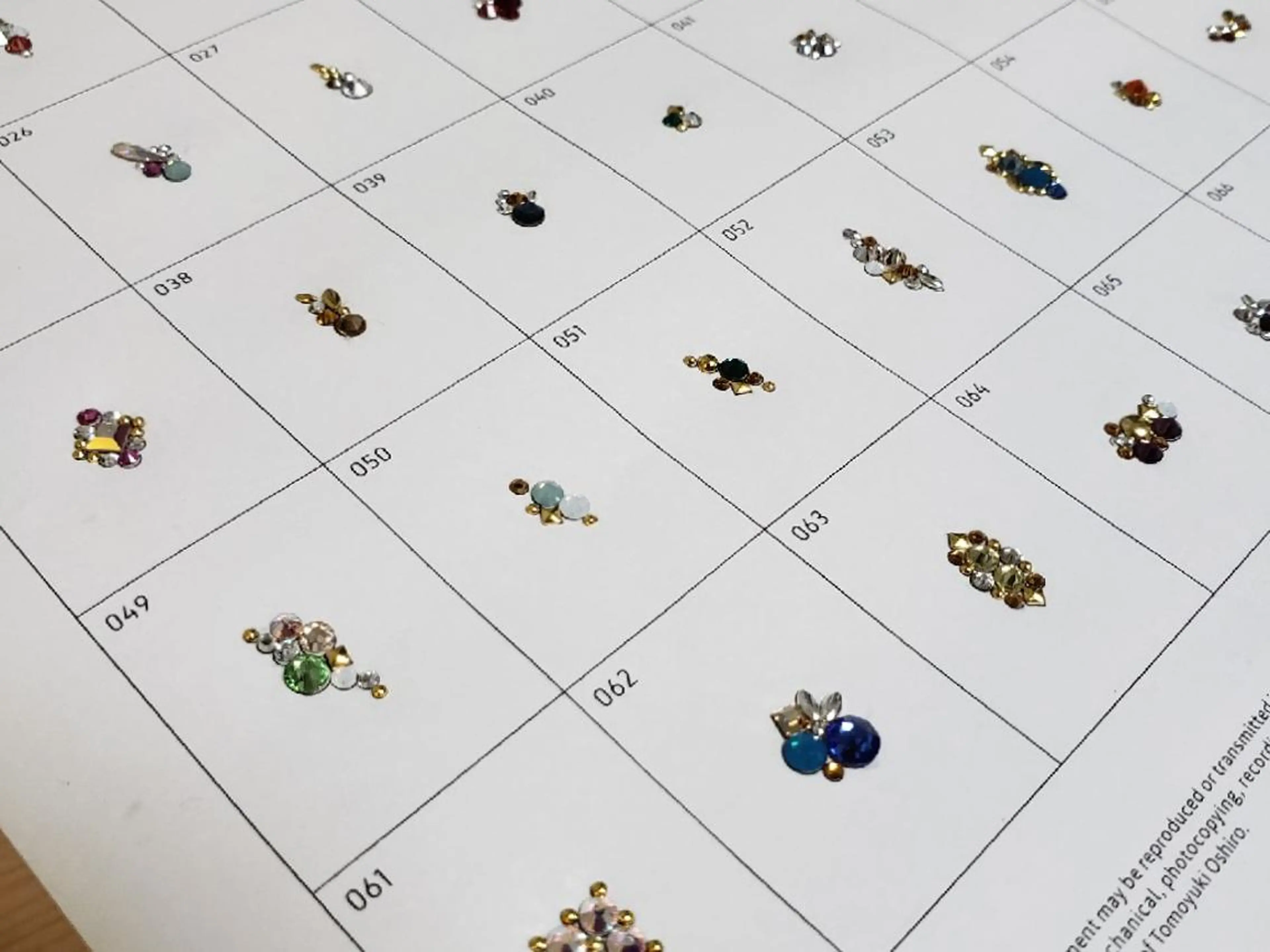 ネイル アートネイル ストーンネイル ネイル＆脱毛サロン マキのネイルデザイン