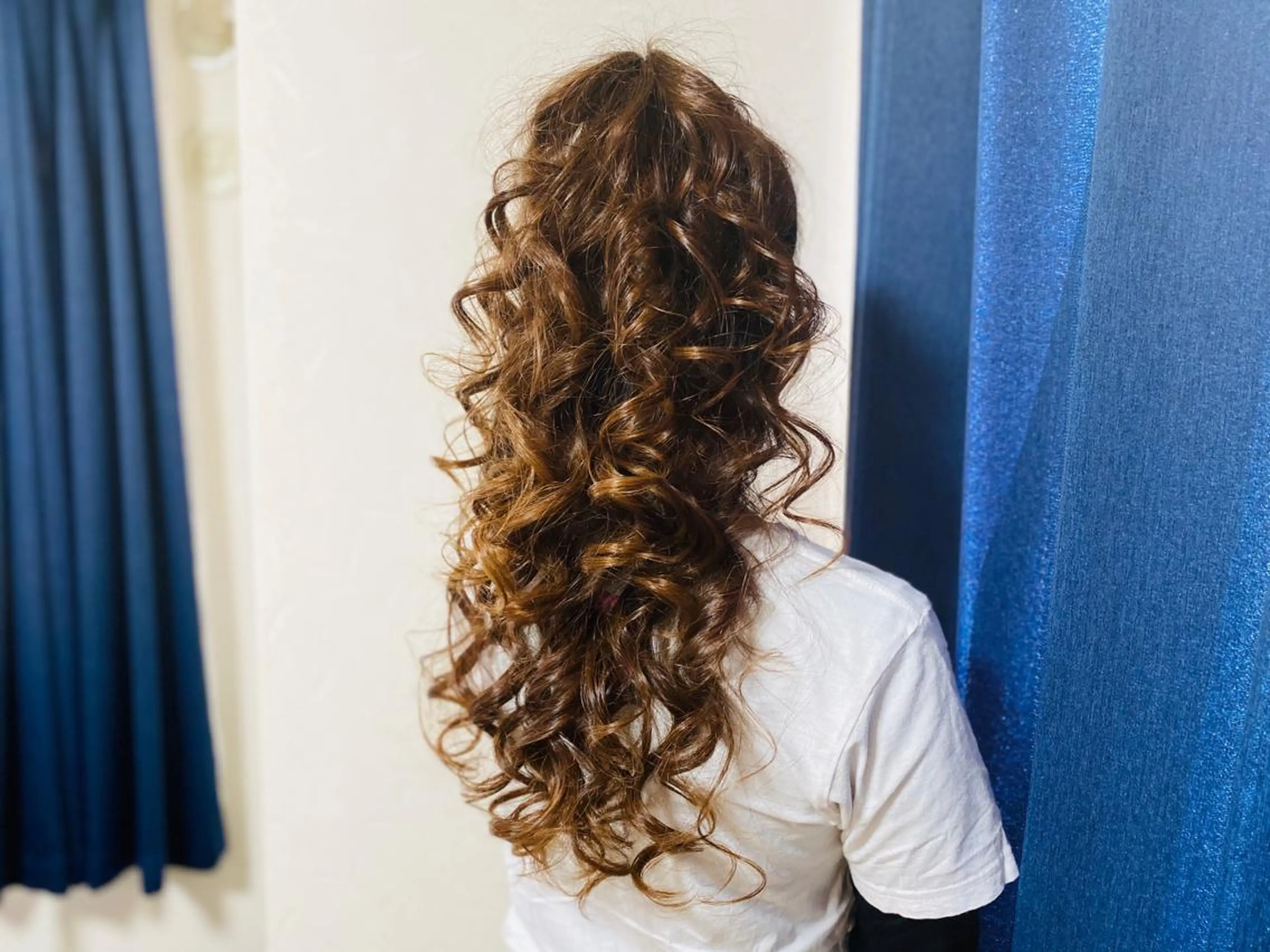 ロング ヘアアレンジ 鈴木 沙羅のマツエク・マツパデザイン