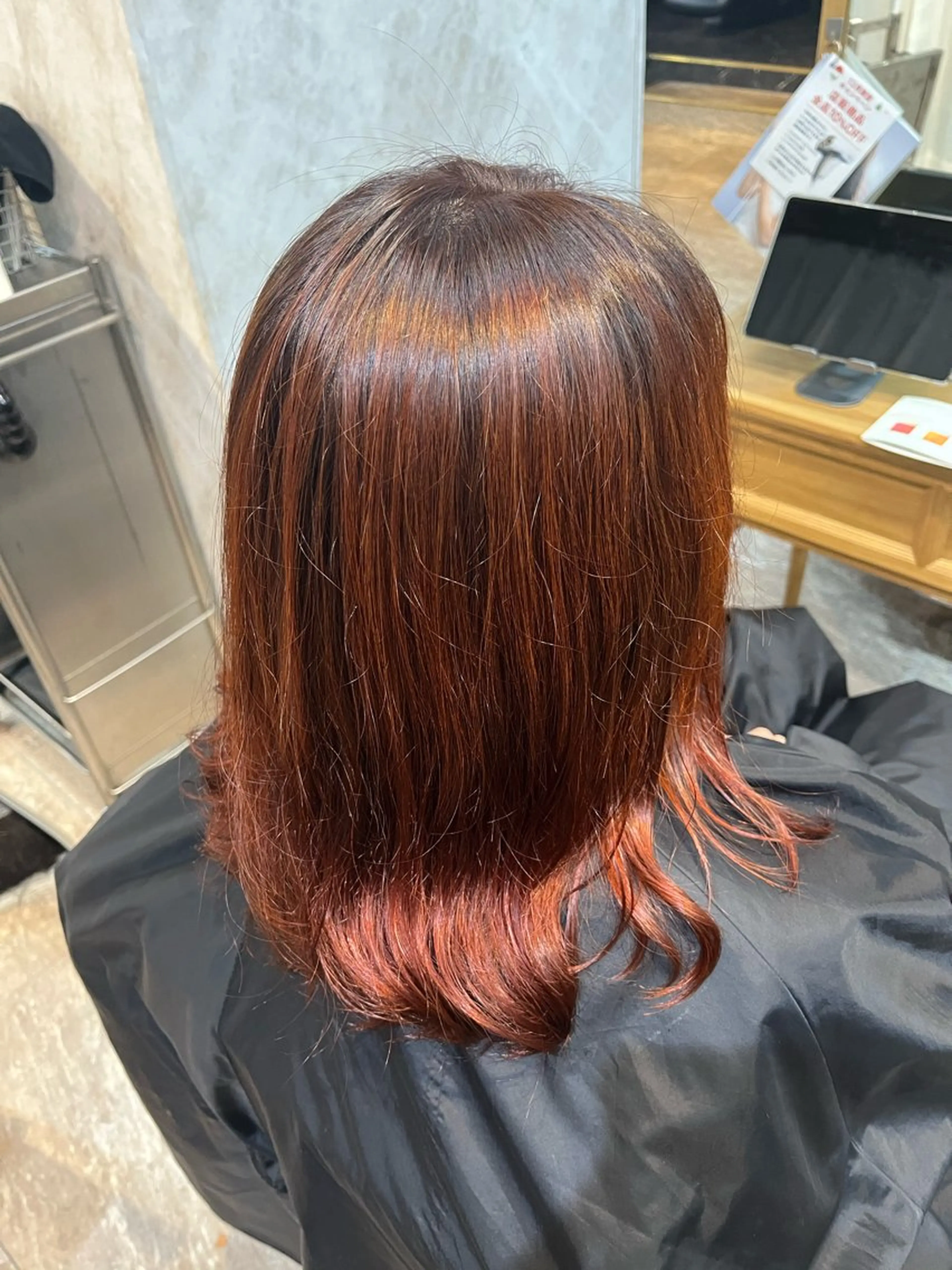 セミロング カラー オレンジ sweetroom茅ヶ崎所属・縮毛矯正⚡️カラー いいじまのヘアスタイル