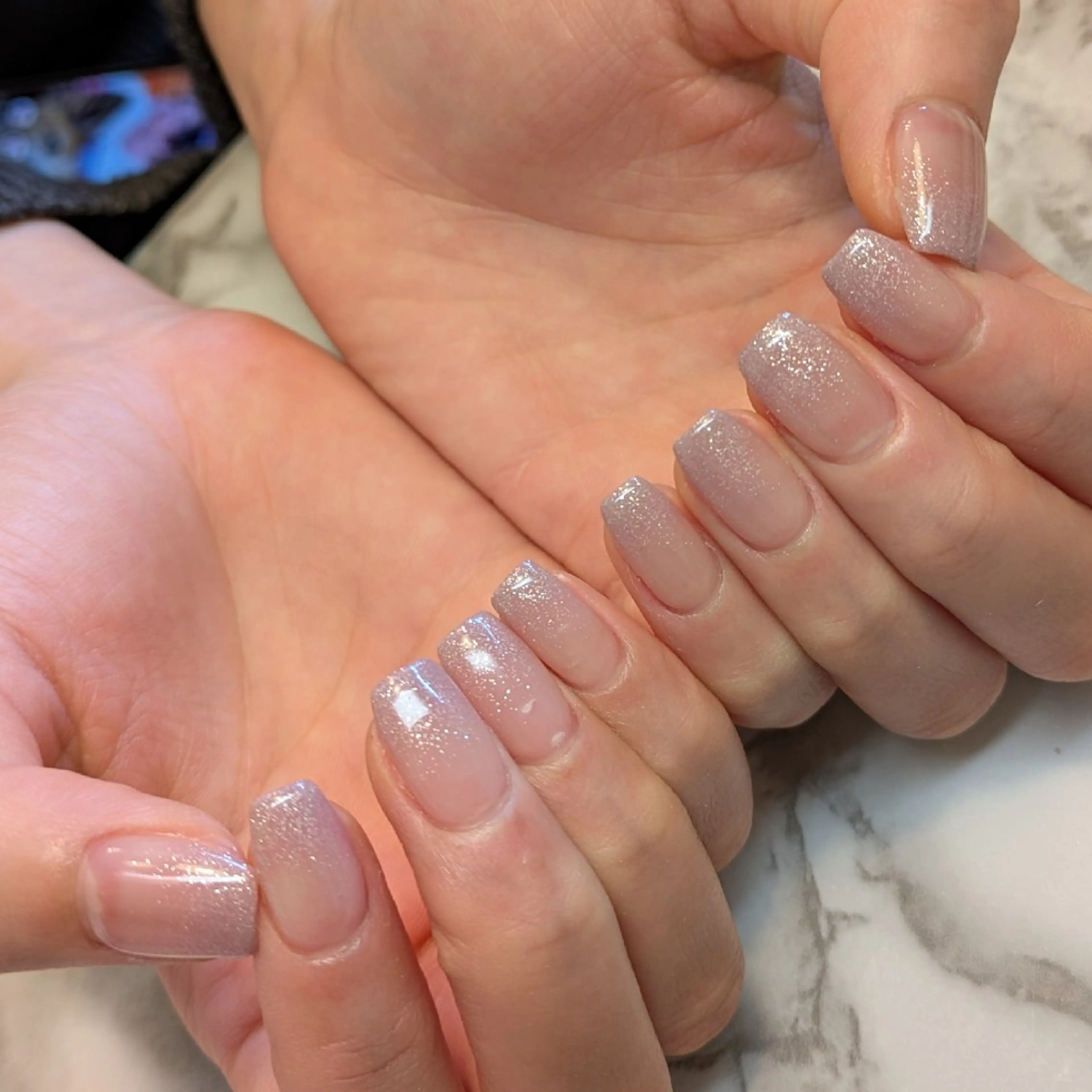 ネイル グラデーション ジェヌインネイル 河内のネイルデザイン