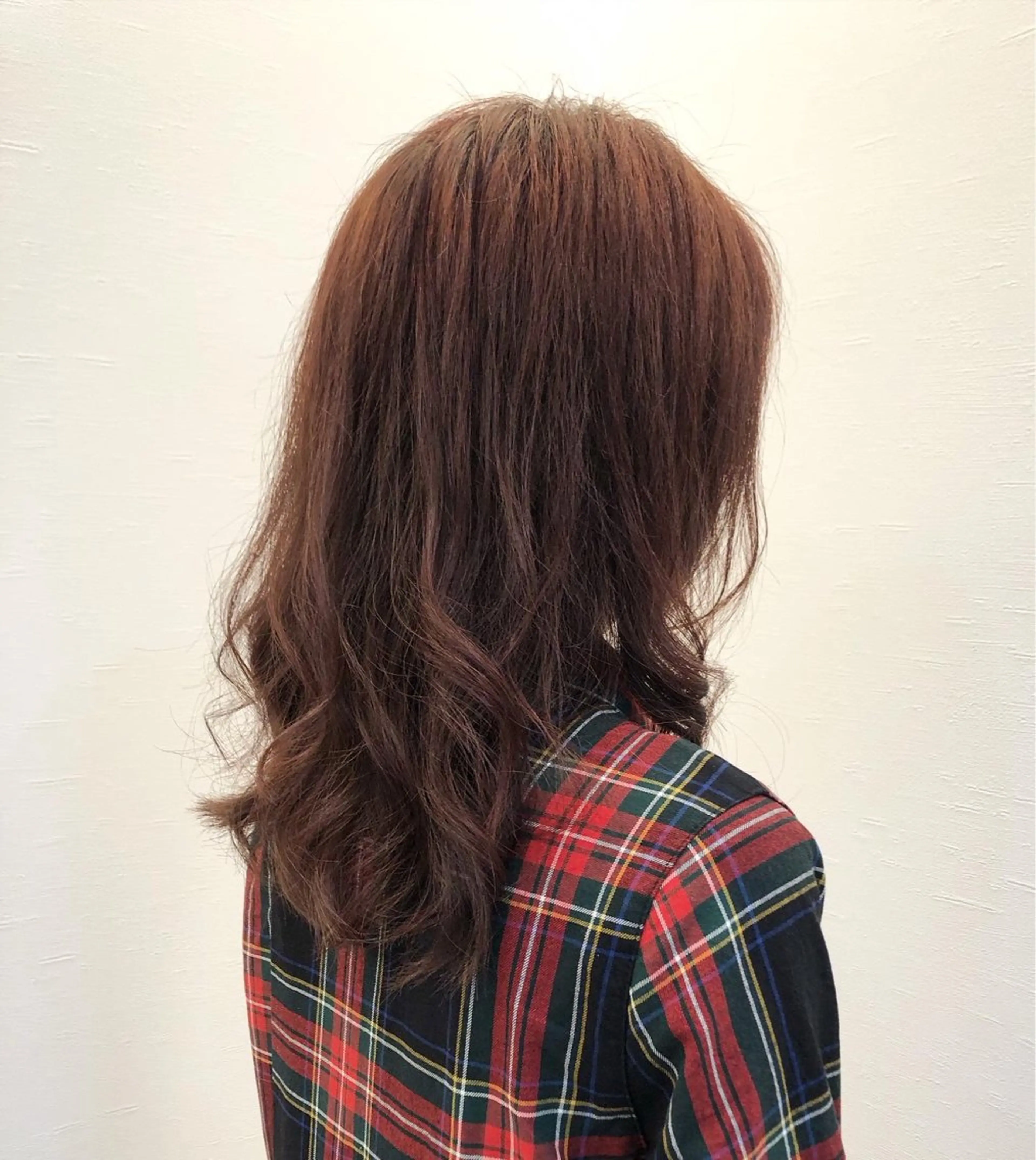 カラー Ruang所属・ツノガイ エリのヘアスタイル