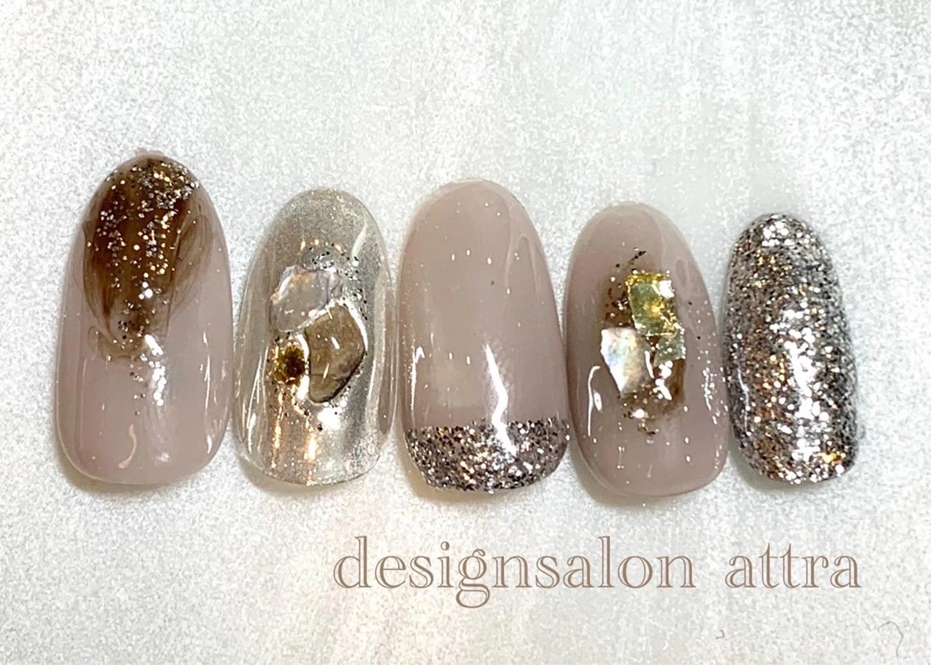 ネイル デザインサロン attra 本八幡店のネイルデザイン