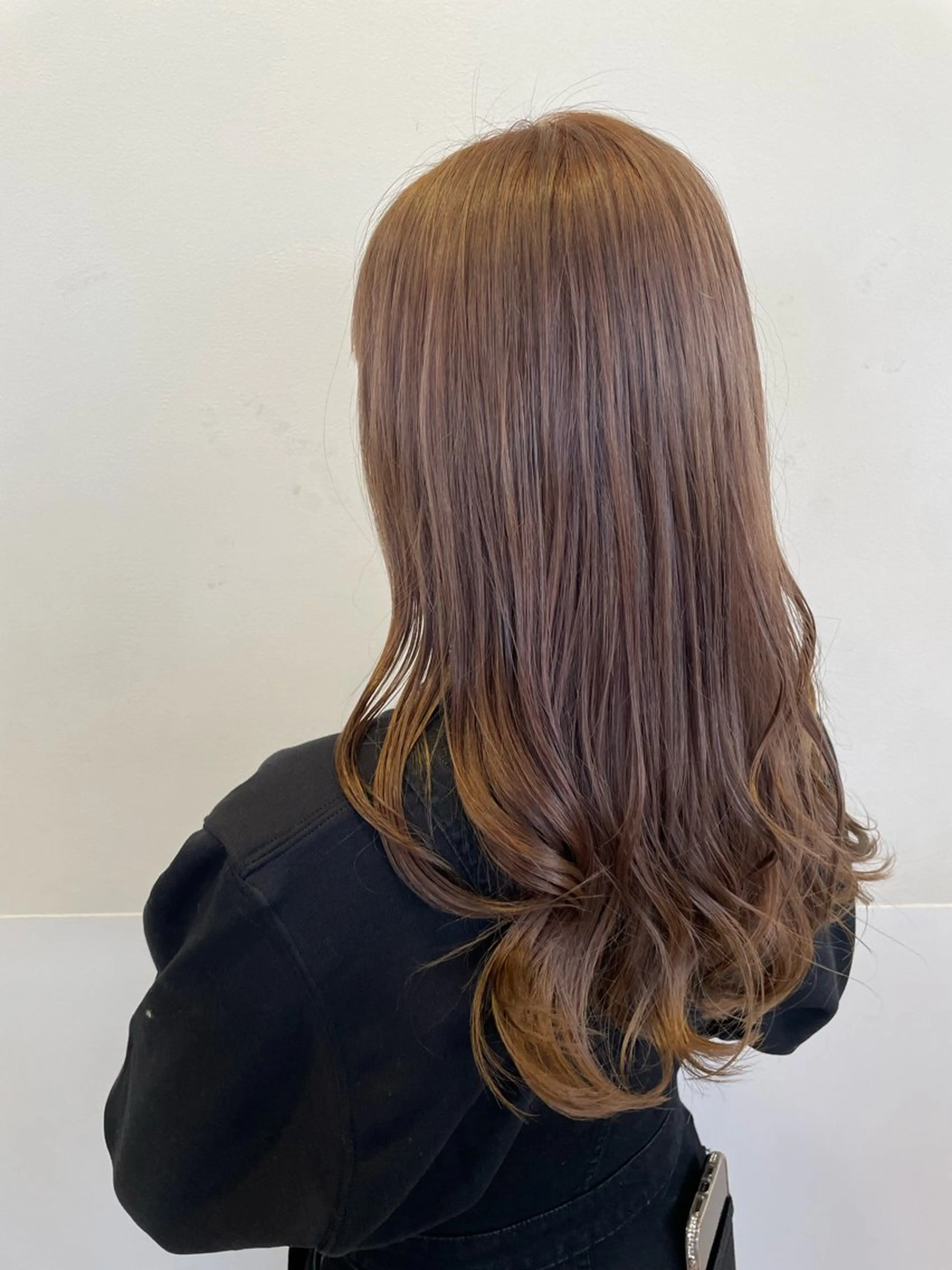 ロング EARTH/A与次郎店所属・EARTH✂️ 榎谷吏織のヘアスタイル