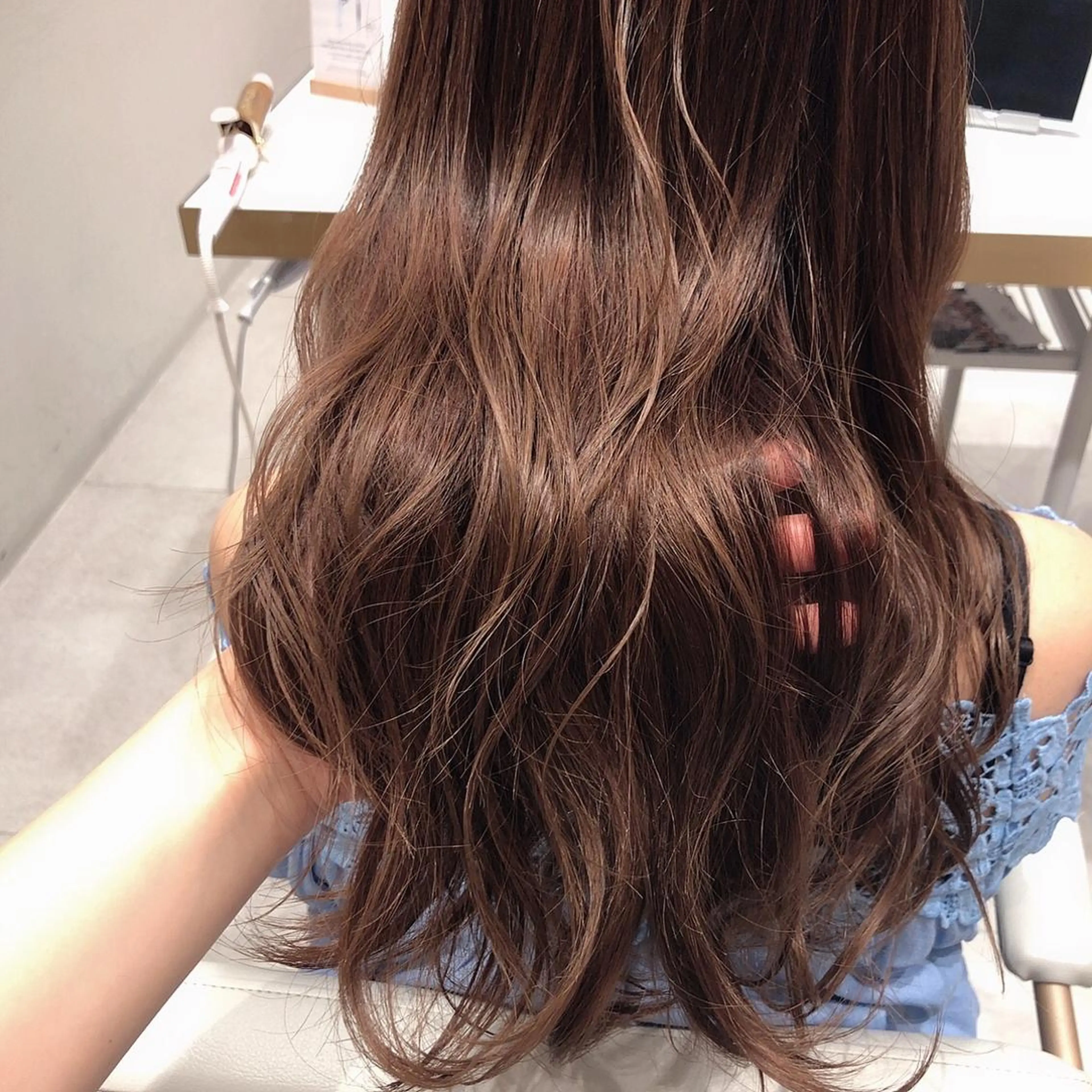 セミロング カラー カット ヘアカラー トリートメント 艶髪とアイラッシュ ❤️関根悠の眉毛・アイブロウイメージ