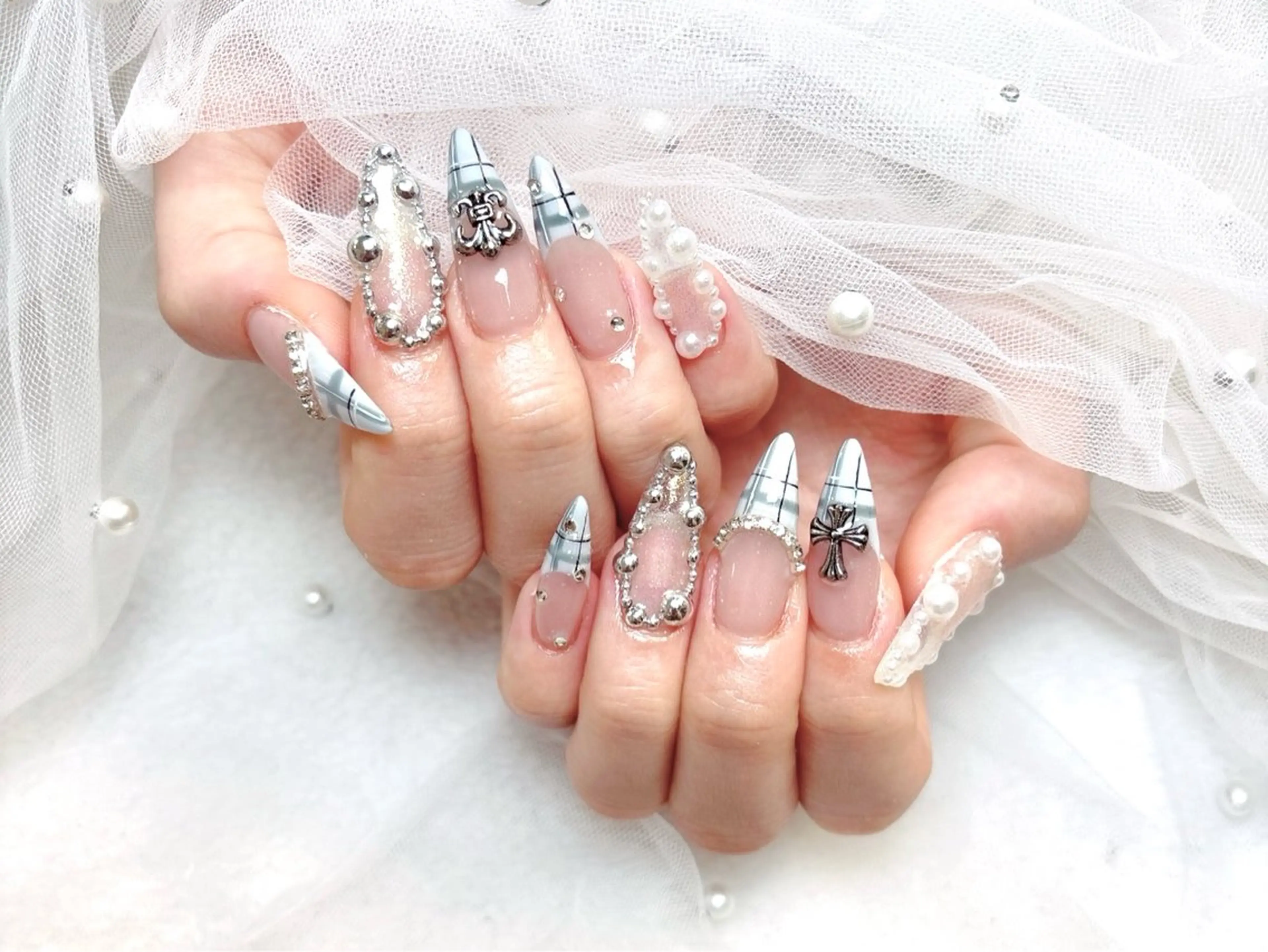 ネイル ハンドネイル ハンドケア R1🎀Nail💕 池袋東口店のネイルデザイン