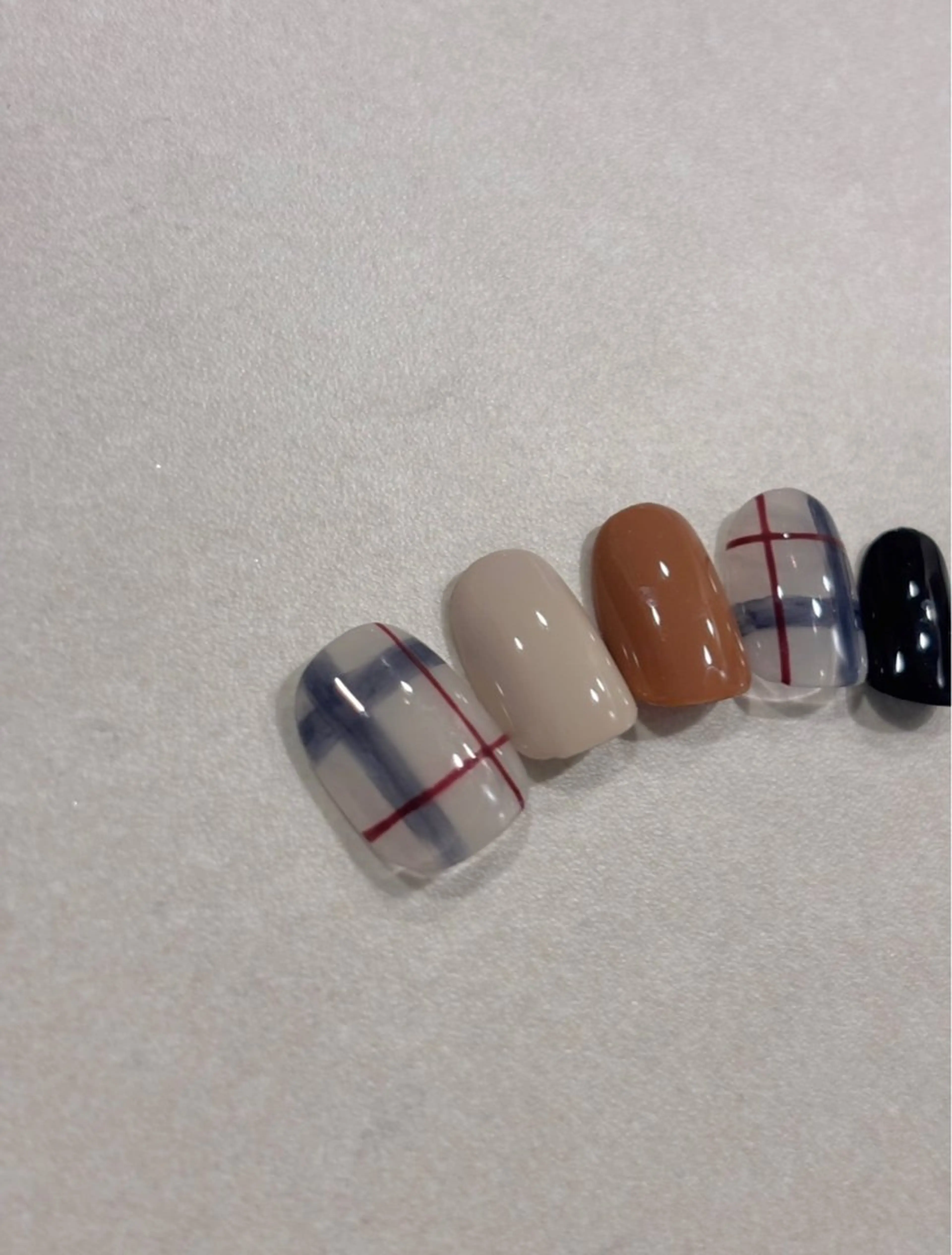 ネイル ニュアンスネイル iconail 下北沢 NONのネイルデザイン