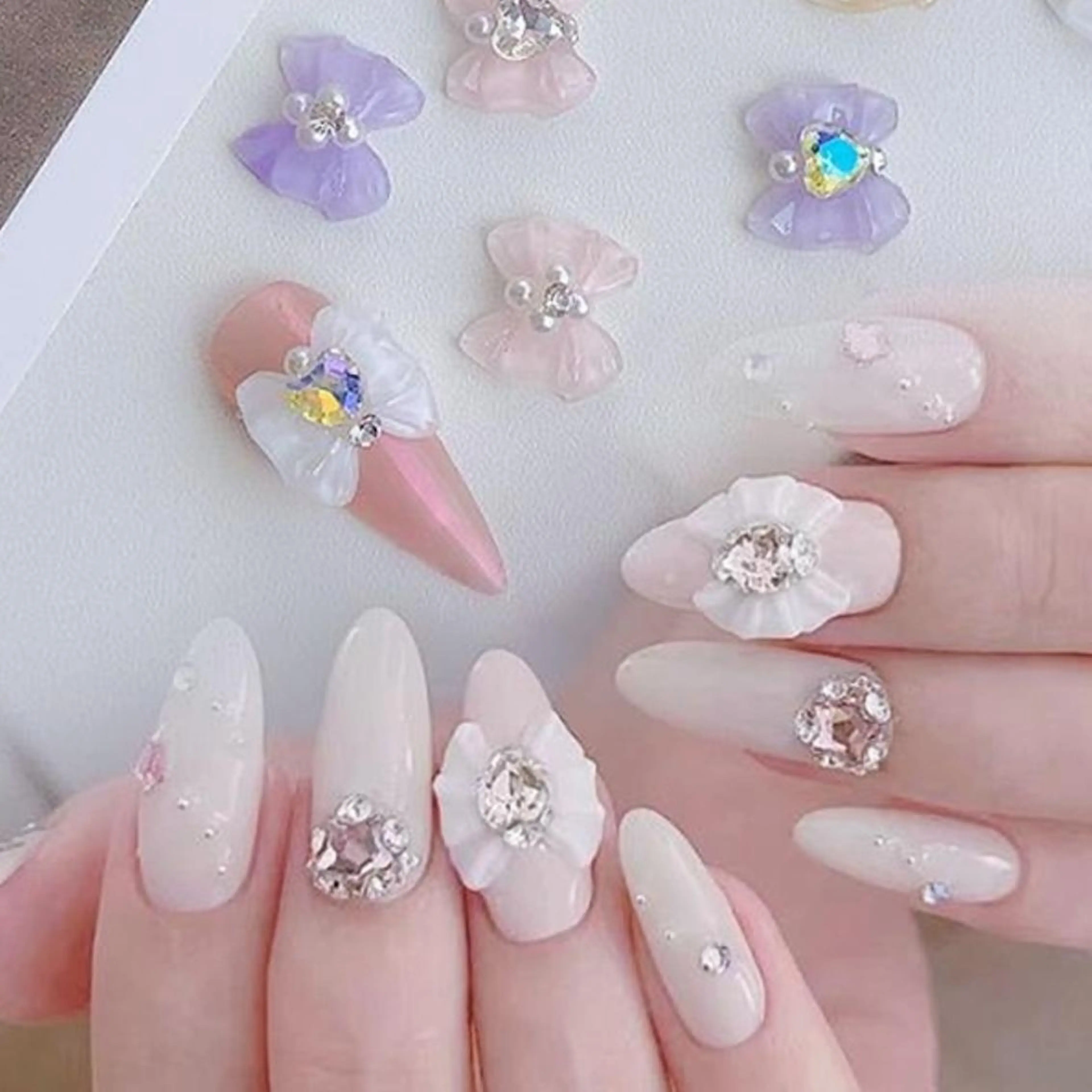 ネイル ネイリストゆか💅 長さだし、深爪矯正のネイルデザイン