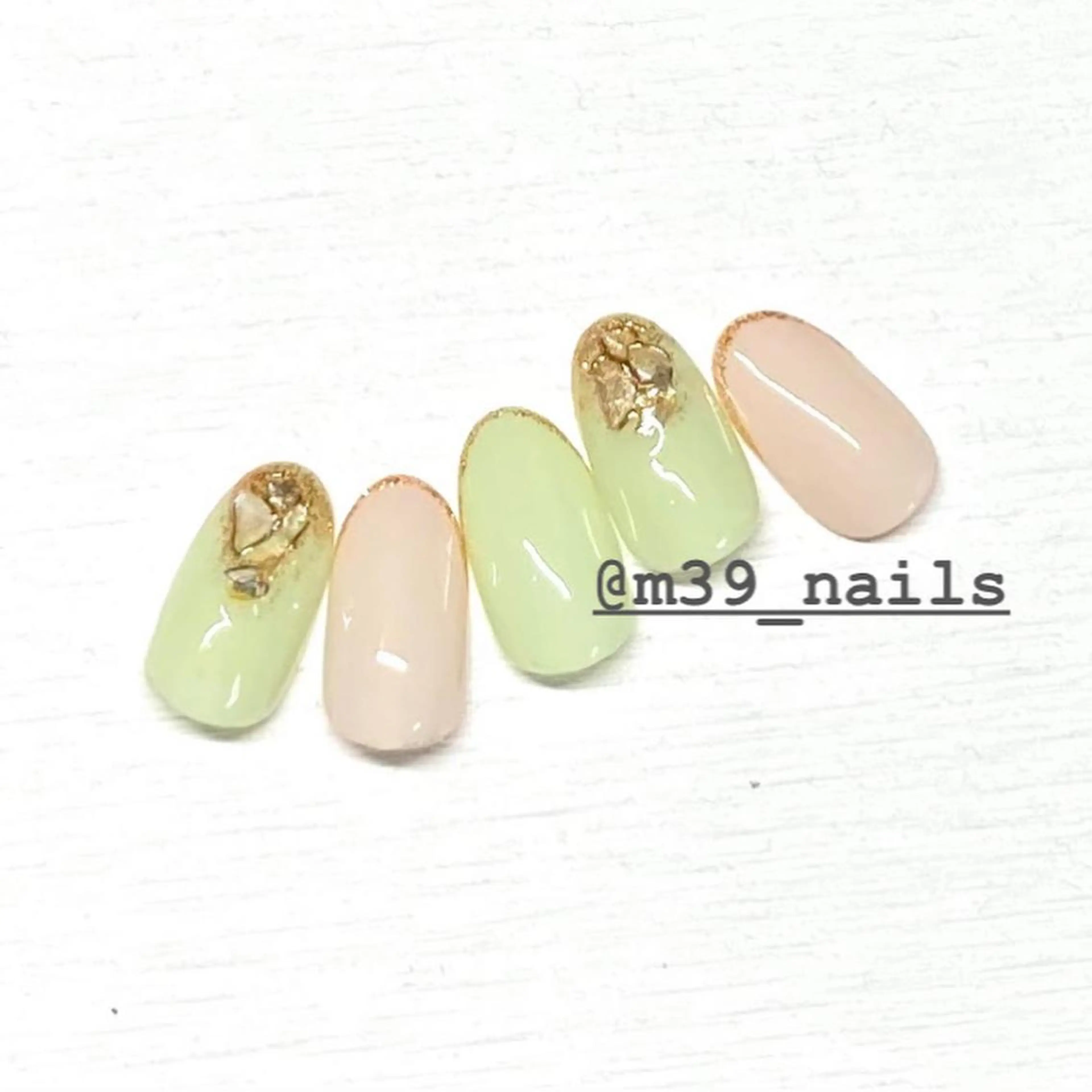 ネイル グリーン 39-nails EharaMikuのネイルデザイン