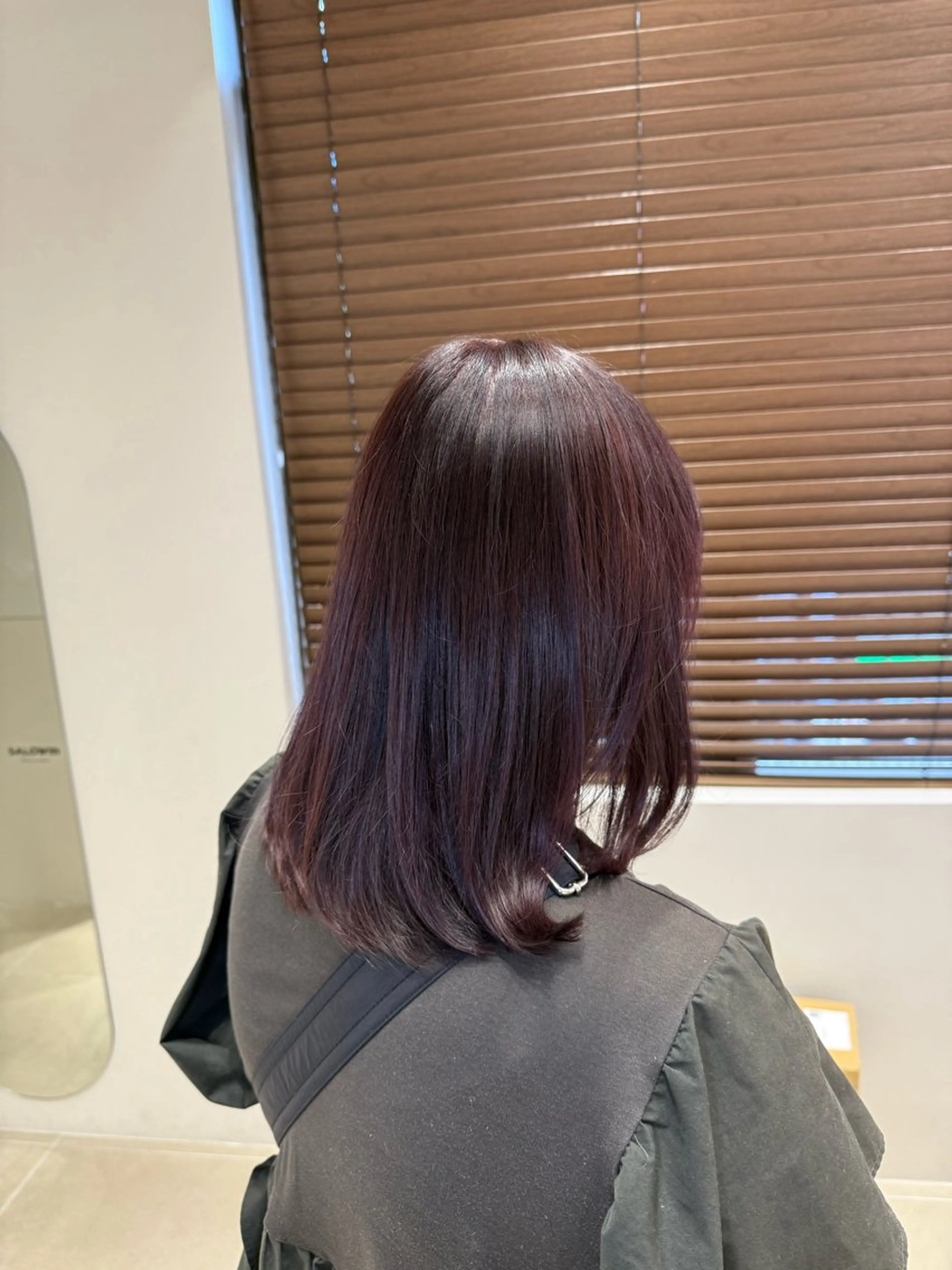 ミディアム カラー 透明感カラー ダブルカラー パープルカラー カット ヘアカラー トリートメント オタク美容師💟 チバコナツのヘアスタイル