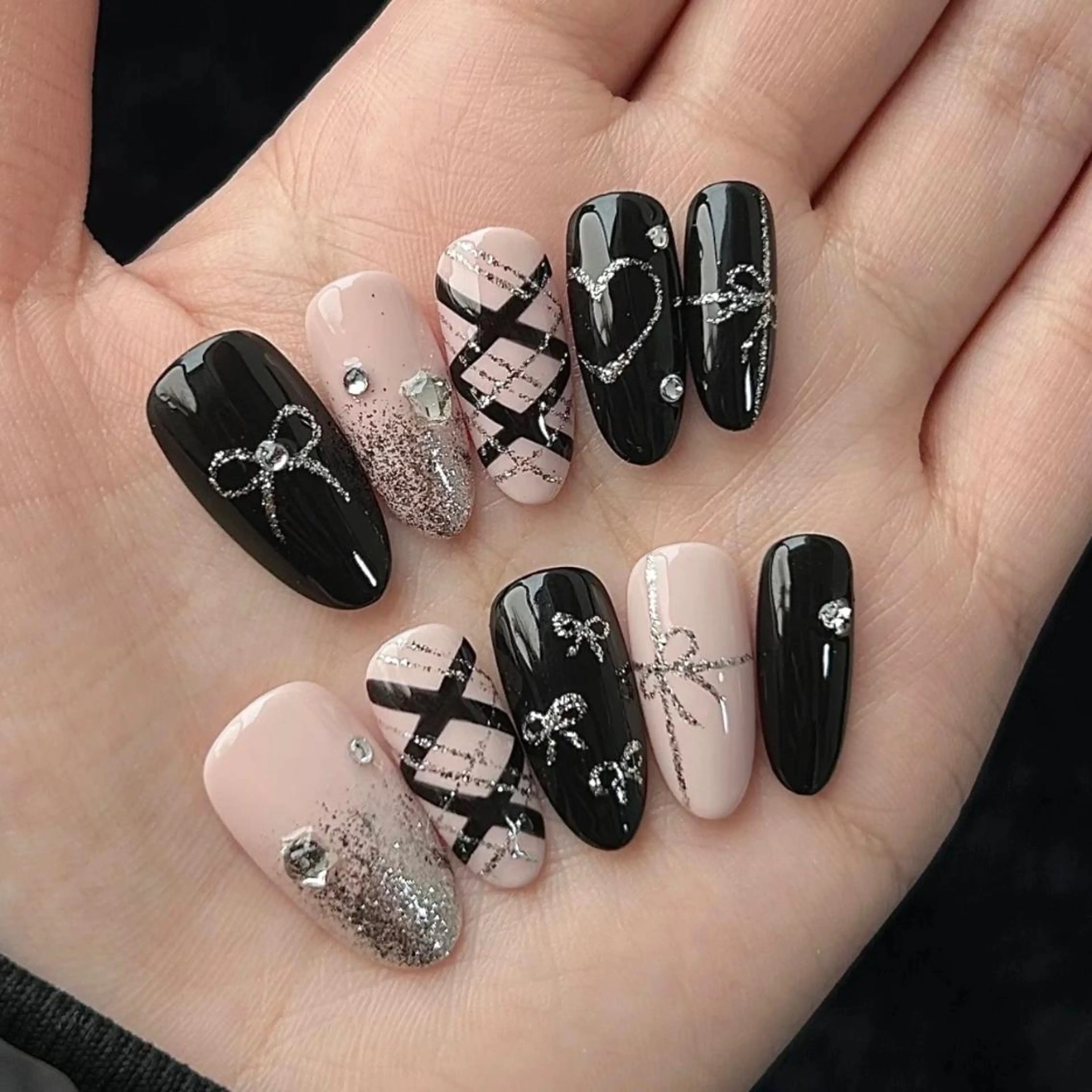 ネイル ハンドネイル 🎀 NaNa_nailのネイルデザイン