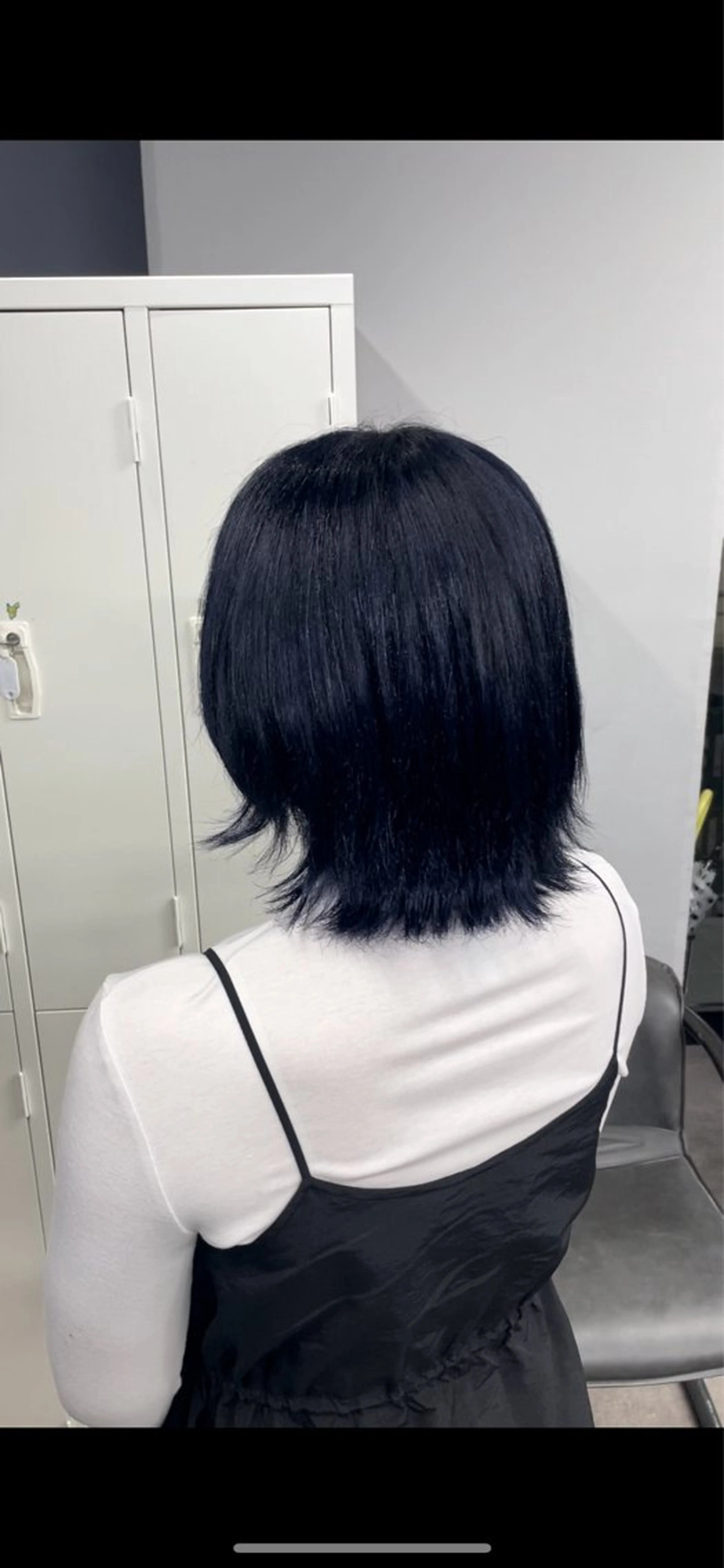 ミディアム カラー ブルーカラー ネイビーカラー ヘアカラー トリートメント ili心斎橋所属・🩵ハイトーン/ レイヤーYUZU🩵のヘアスタイル
