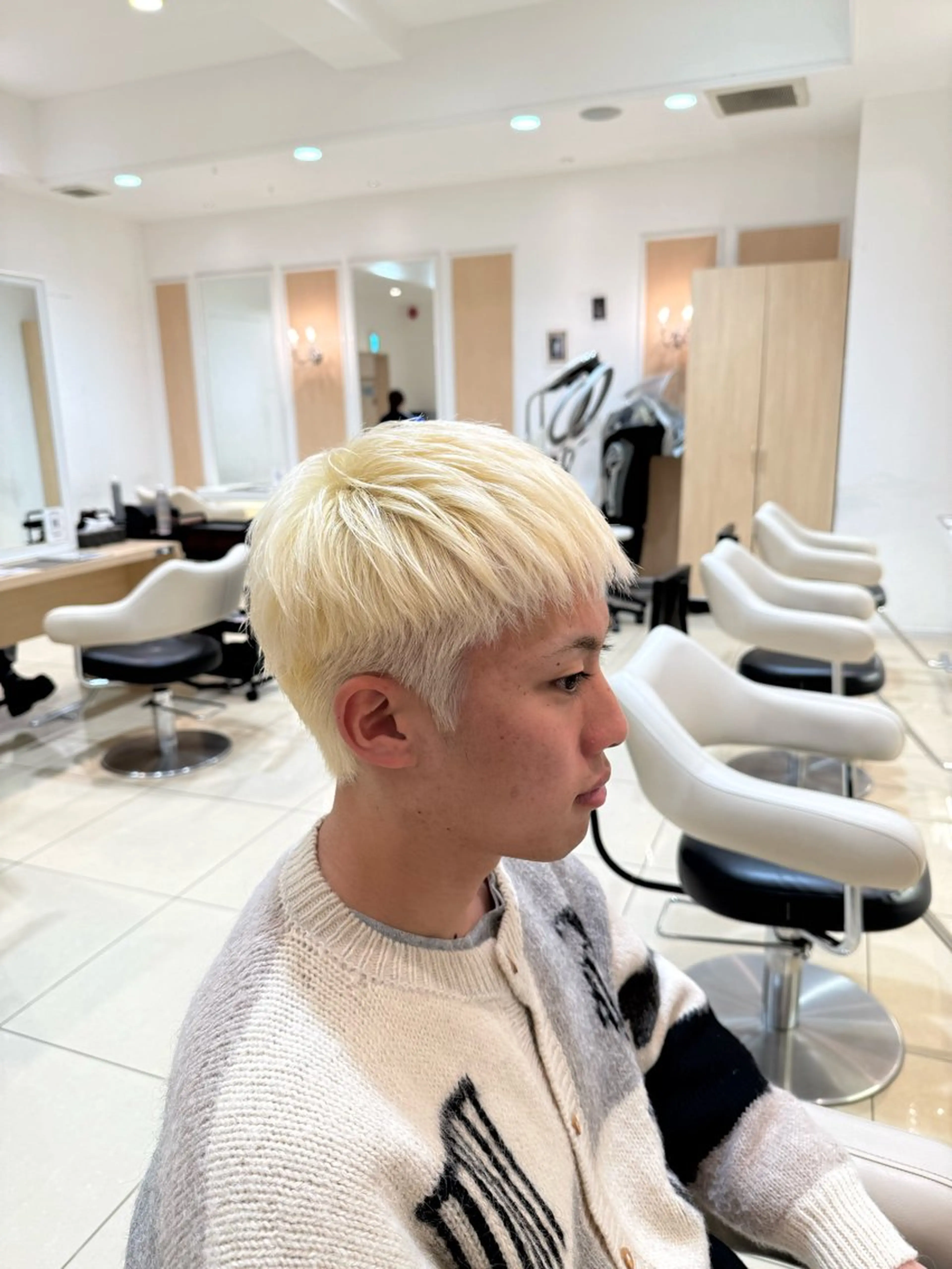 ショート カラー メンズ カット ヘアカラー メンズ特化型美容師 栗山勇人のヘアスタイル