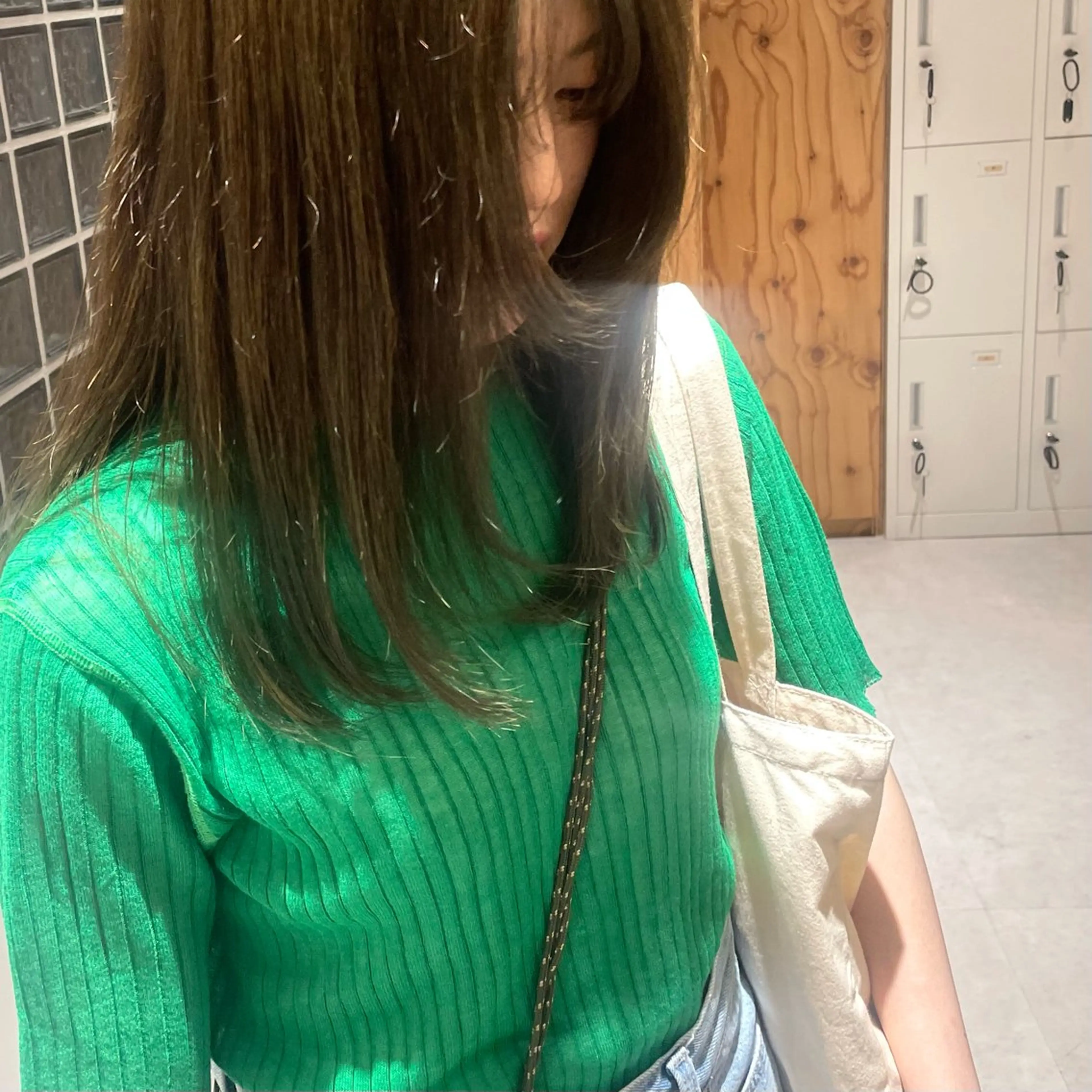 ミディアム イヌマル アユ / Fier umedaのヘアスタイル