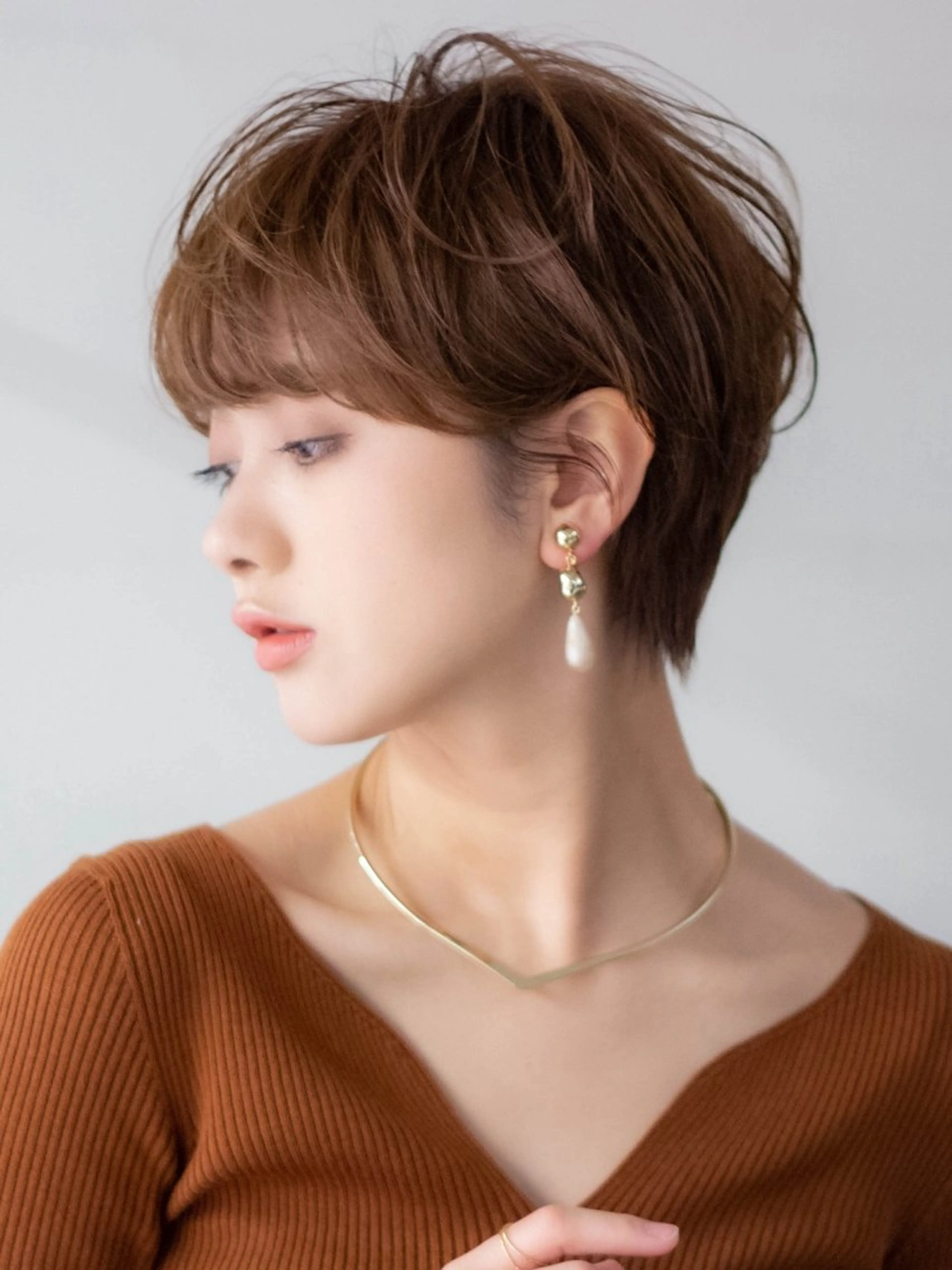 ショート カラー 白岩 君予のヘアスタイル