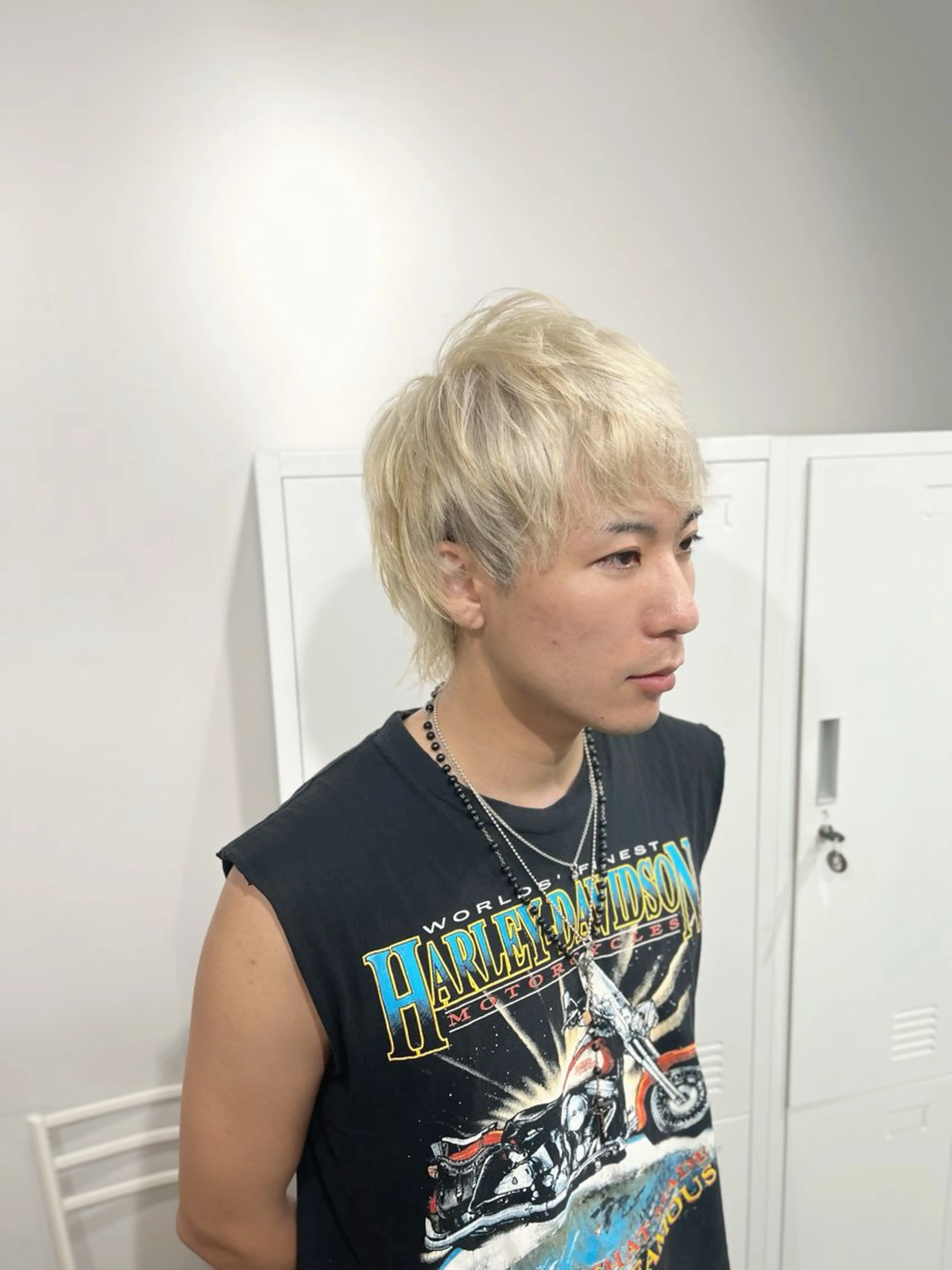 カラー メンズ メンズブリーチ メンズ韓国風 スパイキーショート メンズウルフカット ベージュカラー カット ヘアカラー トリートメント ブリーチ/髪質改善/ レイヤー/YUTO‎のヘアスタイル