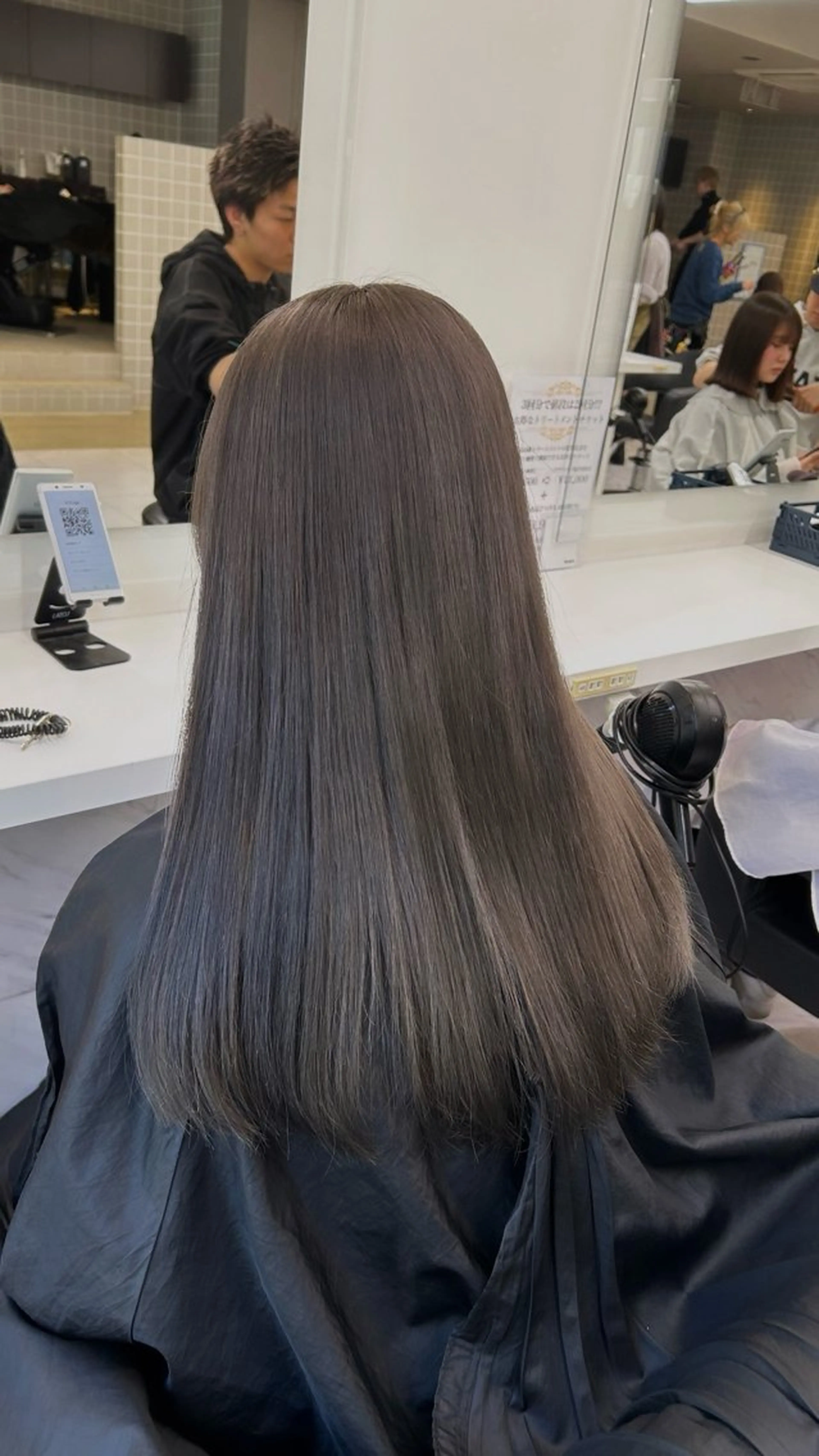 ロング カラー ヘアアレンジ ブリーチ ダブルカラー ヘアカラー トリートメント ヘッドスパ ヘアセット 💎韓国/ レイヤー カット/ 暖色🫧のヘアスタイル