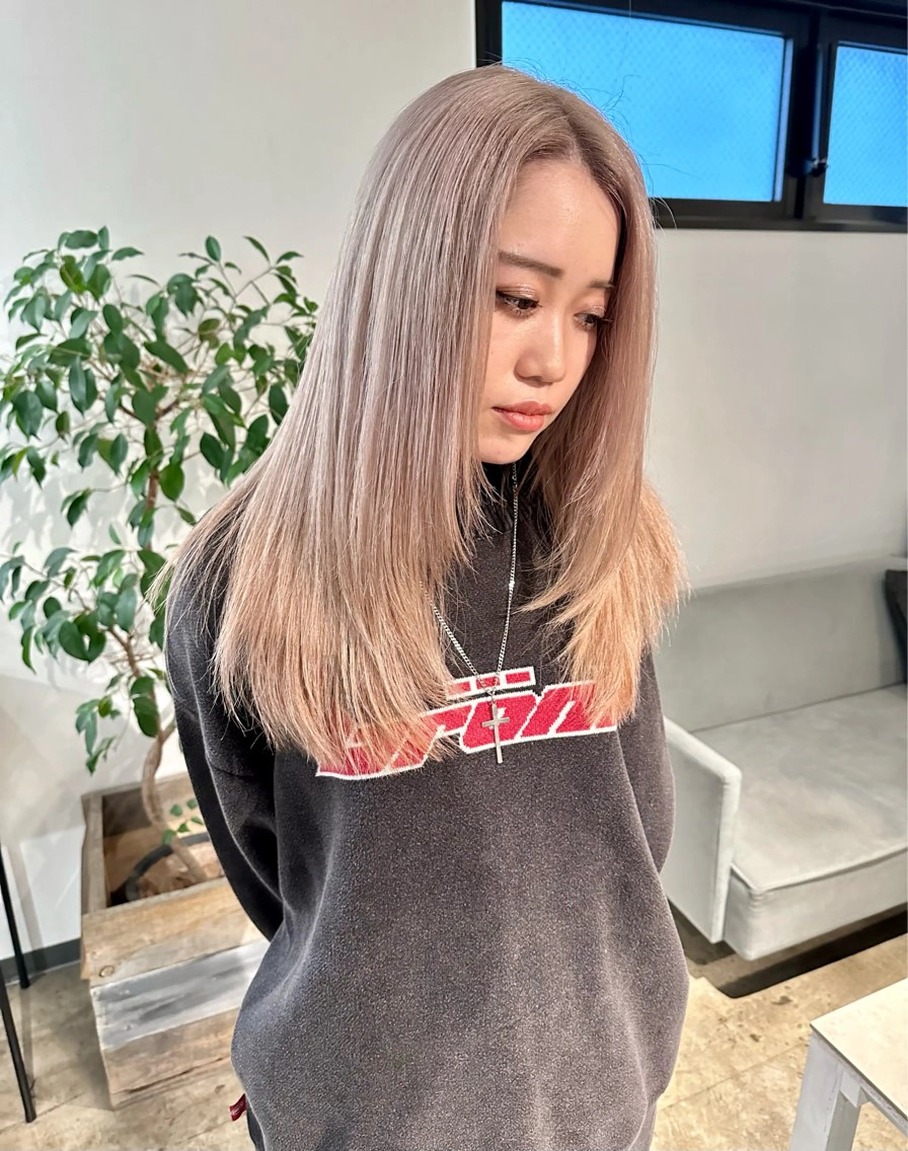 ロング カラー ヘアカラー トリートメント ヘアセット ✨艶ブリーチカラー ✨四ノ宮裕己のヘアスタイル