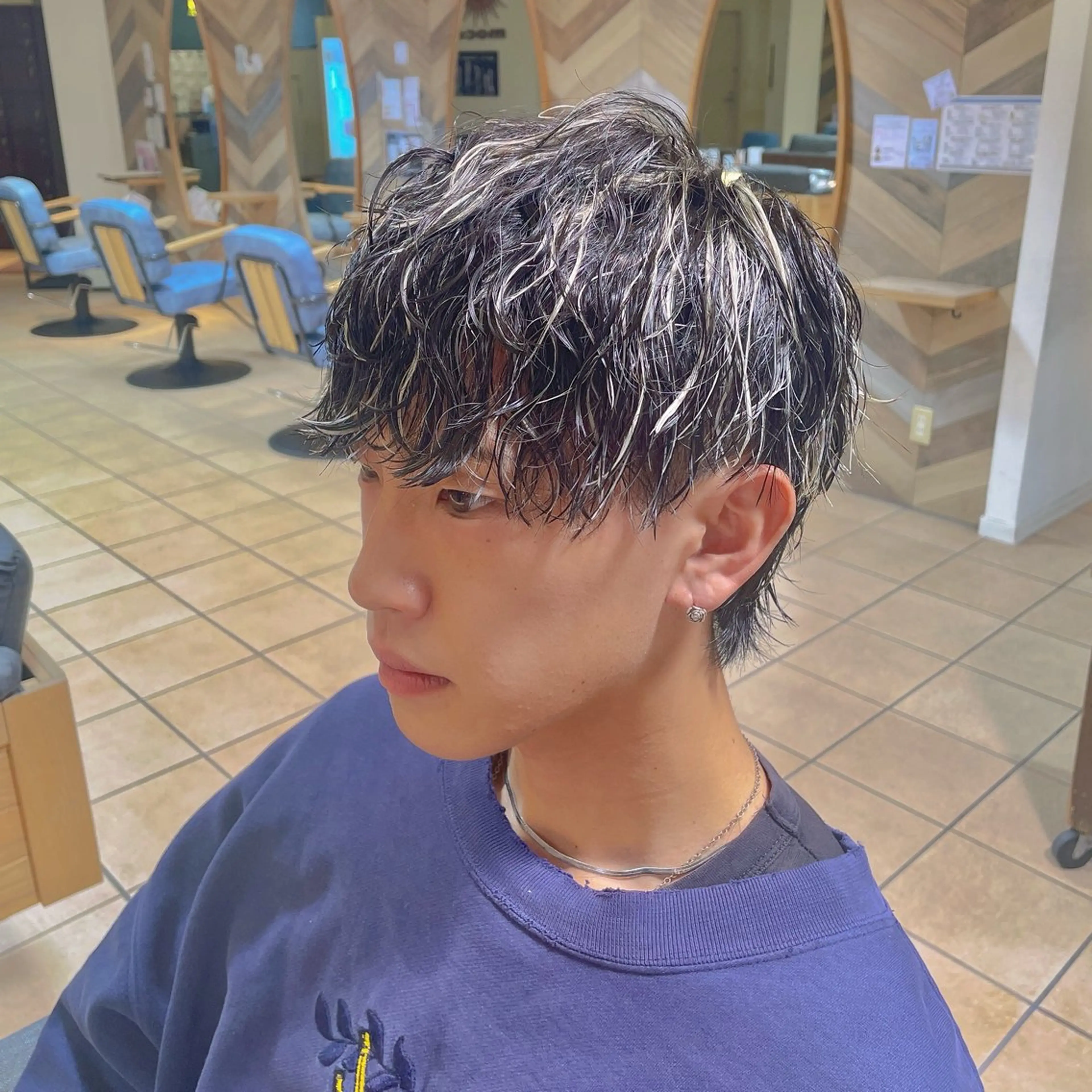 ショート カラー パーマ メンズ メンズハイライト メンズメッシュ メンズパーマ ハイライトカラー メッシュ カット ヘアカラー パーマ すげ さやかのヘアスタイル