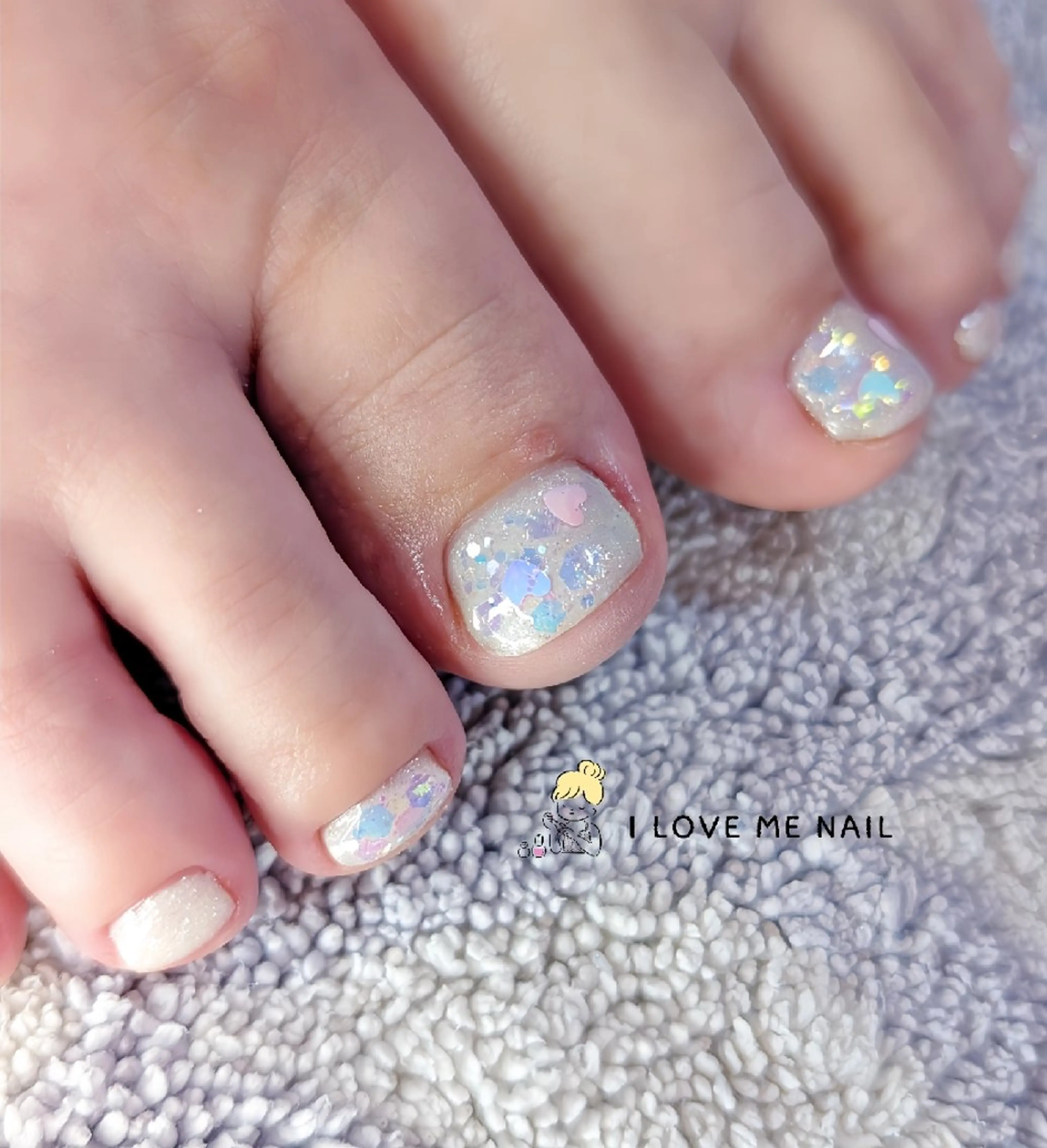 ネイル 長さ出し ハート 韓国ネイル マグネットネイル ニュアンスネイル フットネイル I LOVE ME  NAIL.｡.:*♡のネイルデザイン