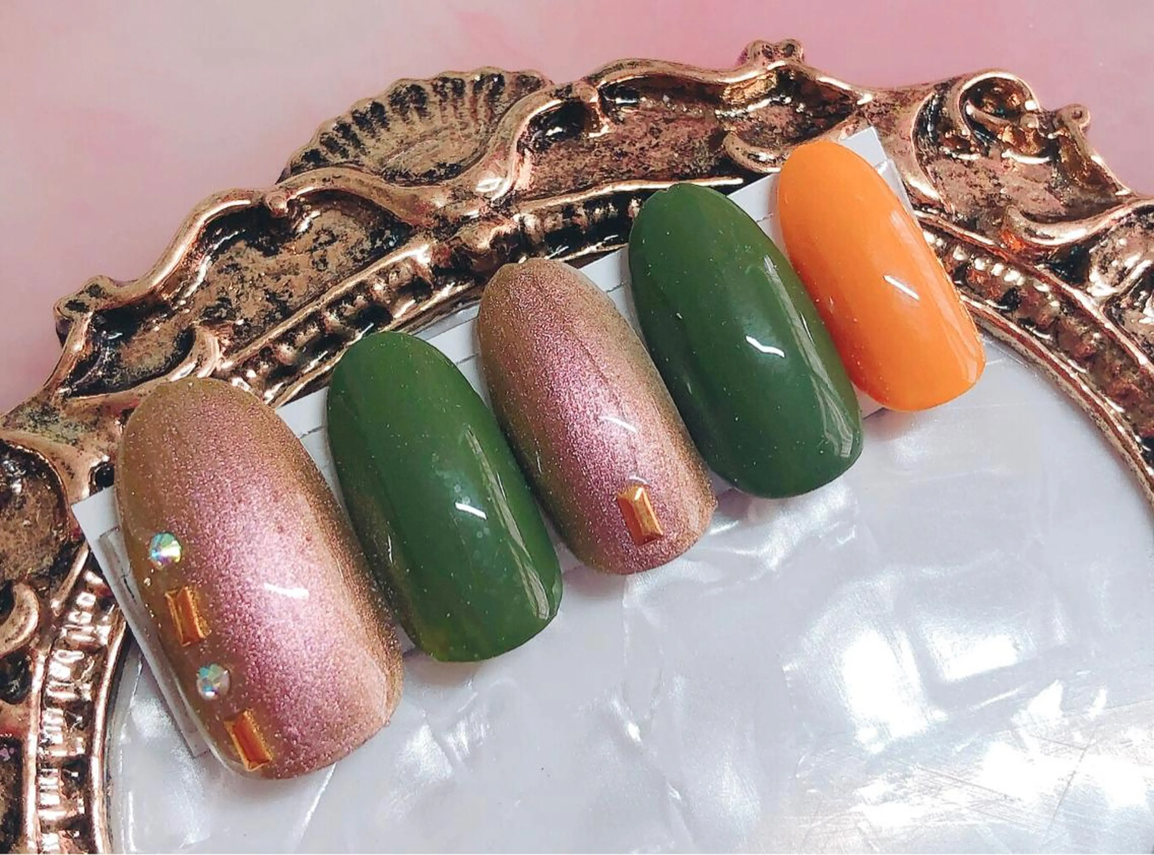 ネイル ハンドネイル CROWN プライベートサロンのネイルデザイン