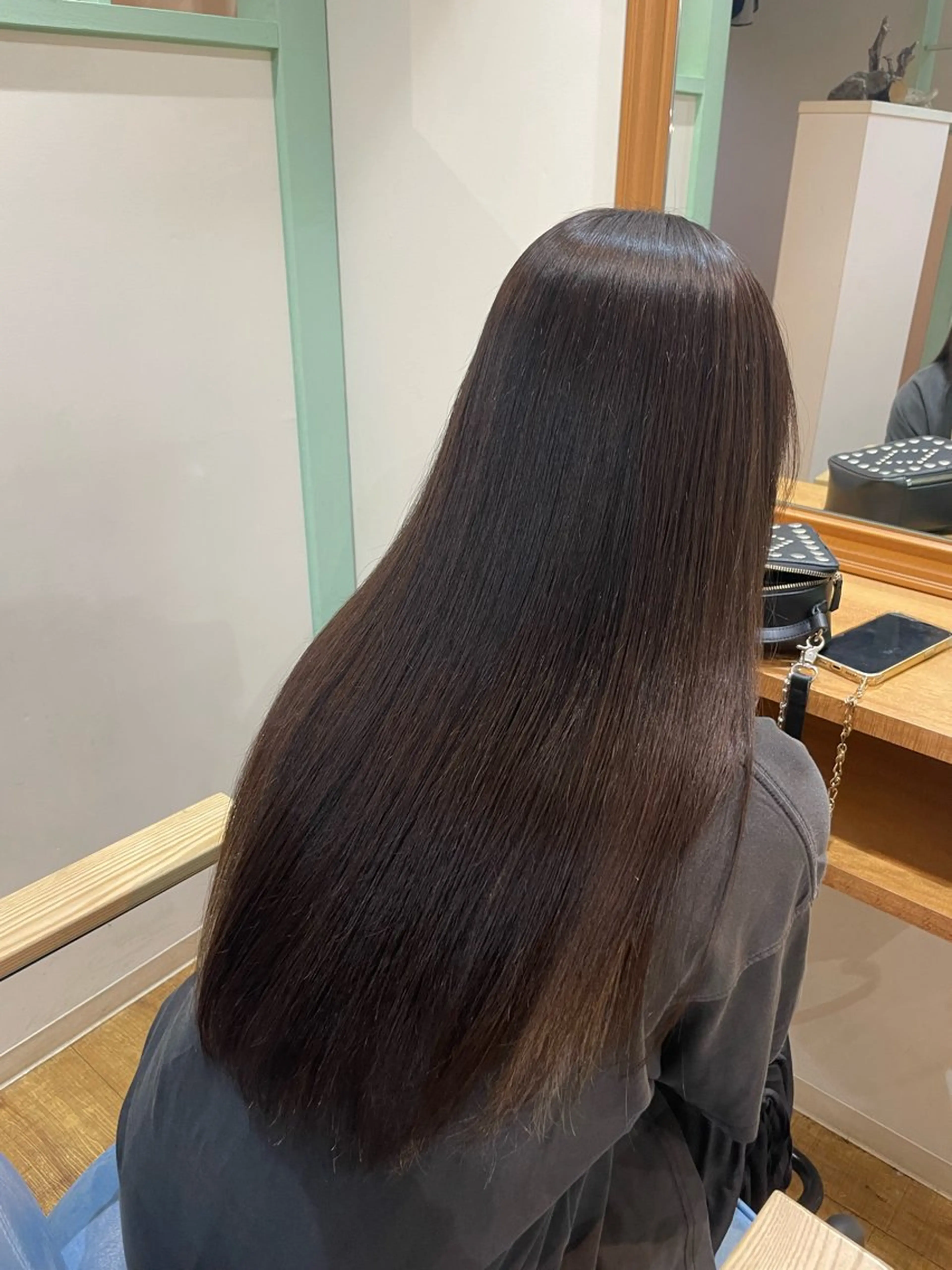 ロング 縮毛矯正 🫧透明感カラー🫧 ロン毛美容師のヘアスタイル