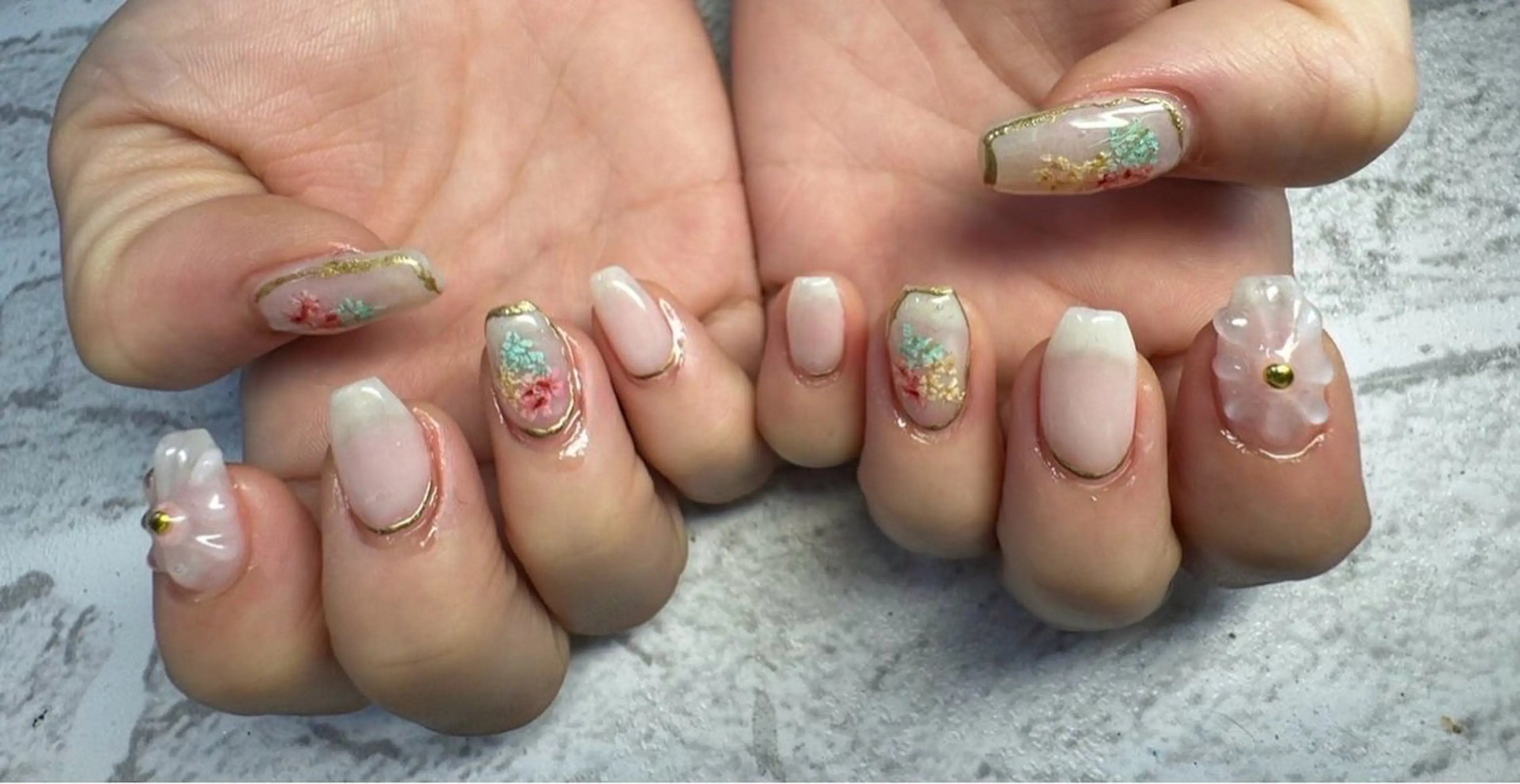 ネイル ハンドネイル トータルビューティー CQのネイルデザイン