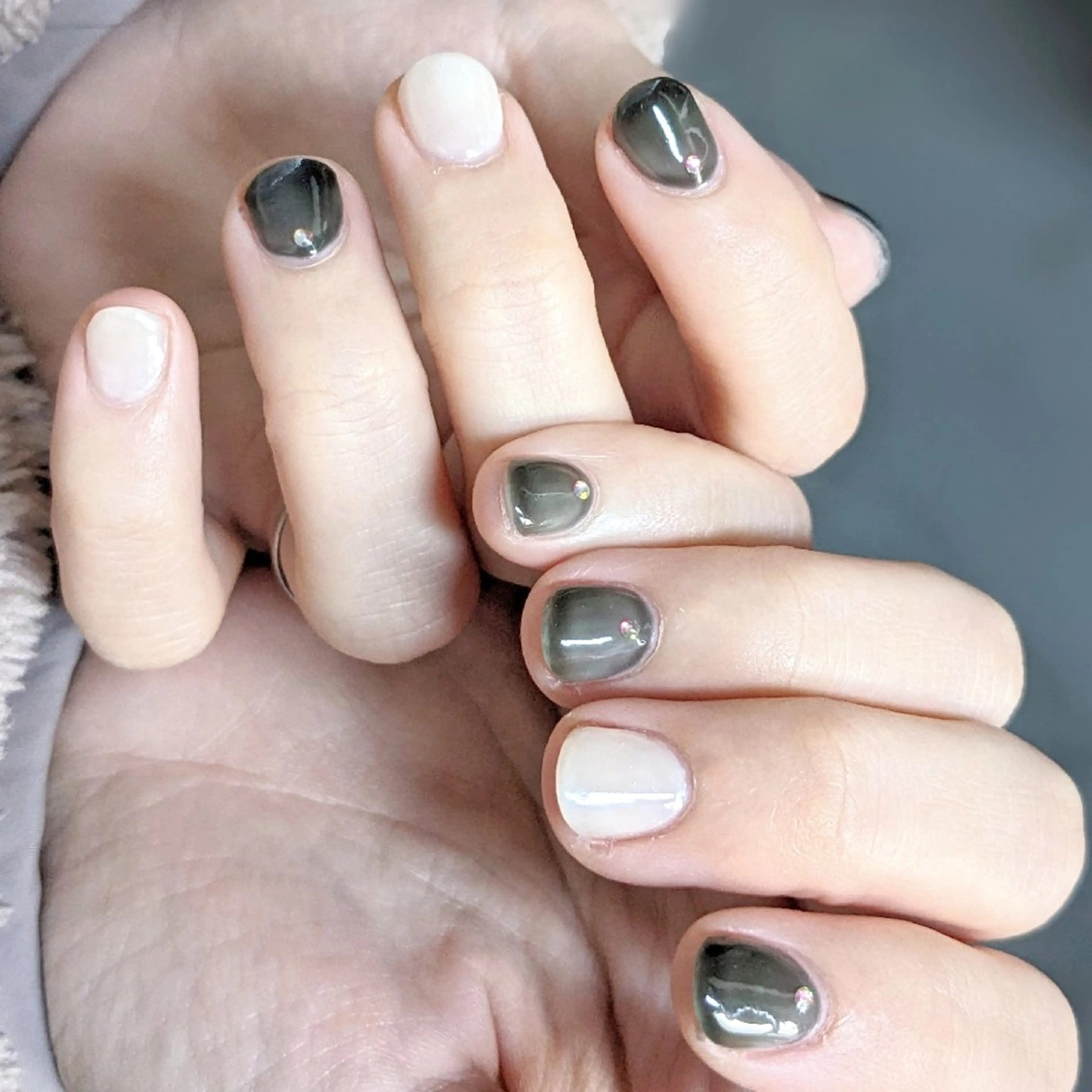 ネイル ホワイト newrandas hitomiのネイルデザイン