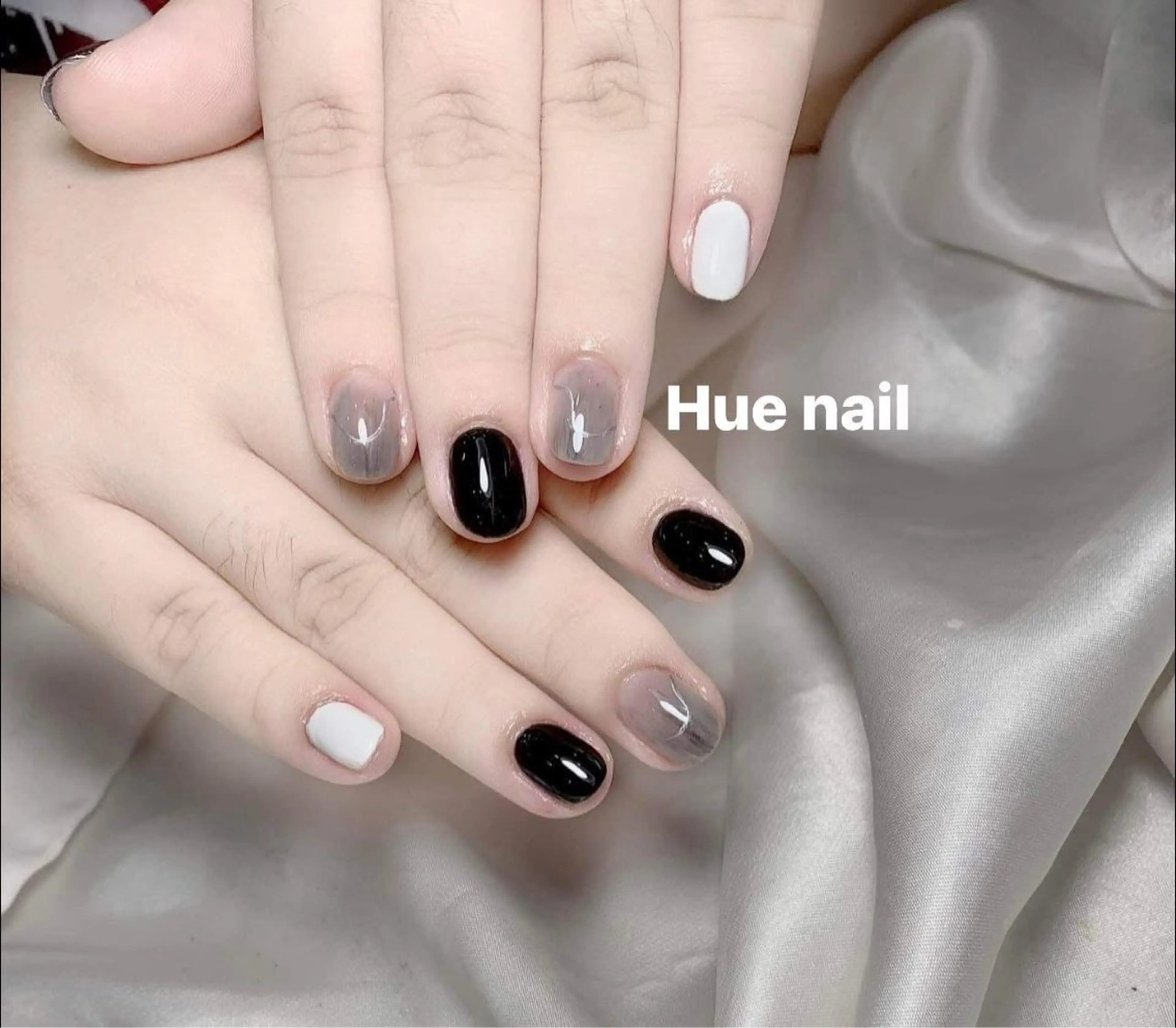 ミディアム HOANG NAILのネイルデザイン