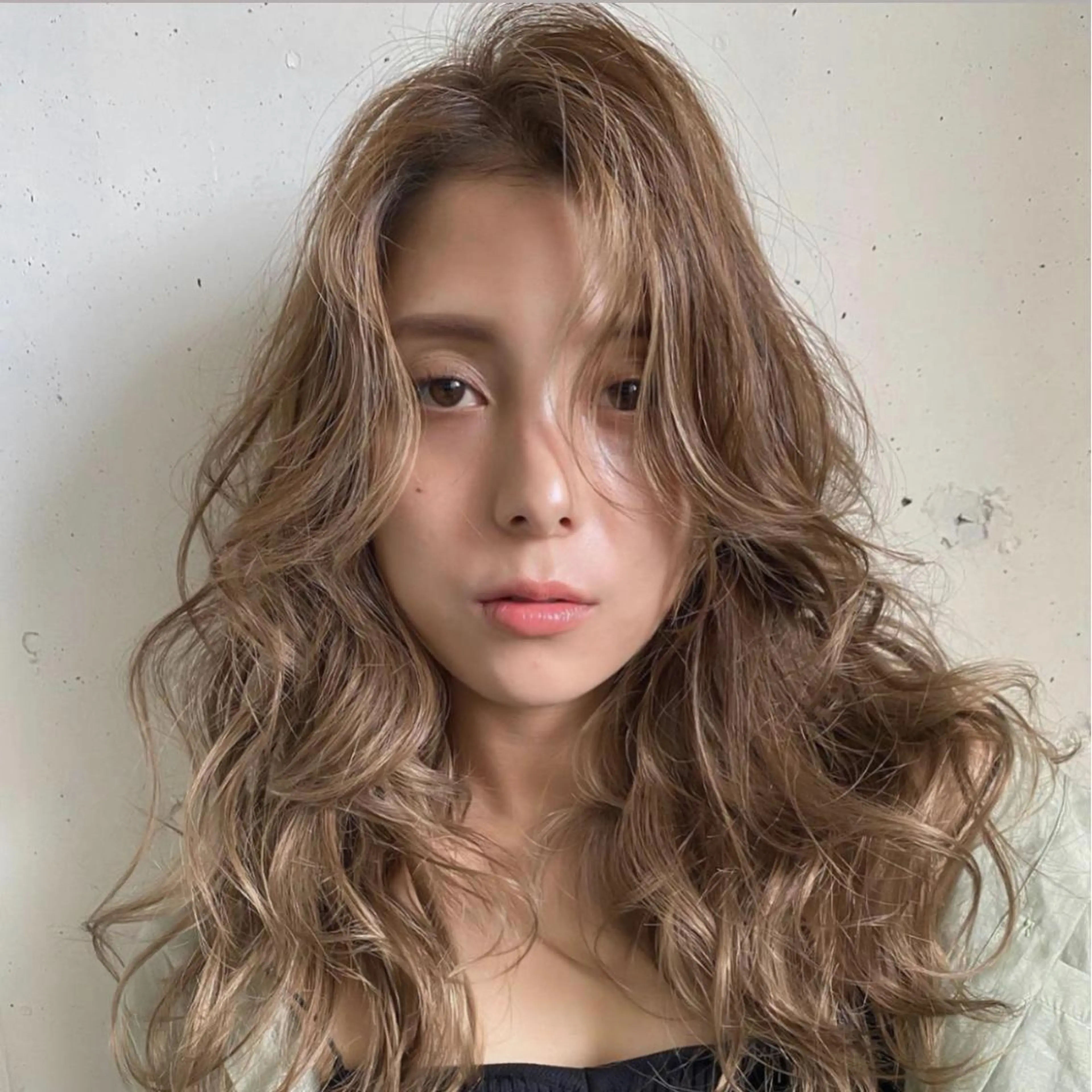 ロング カラー パーマ ヘアアレンジ メンズ キッズ ネイル マツエク・マツパ アイブロウ メンズバレイヤージュ メンズブリーチ フェードカット メンズハイライト メンズハイトーン 髪質改善🇰🇷 レイヤーカット/梅田のヘアスタイル