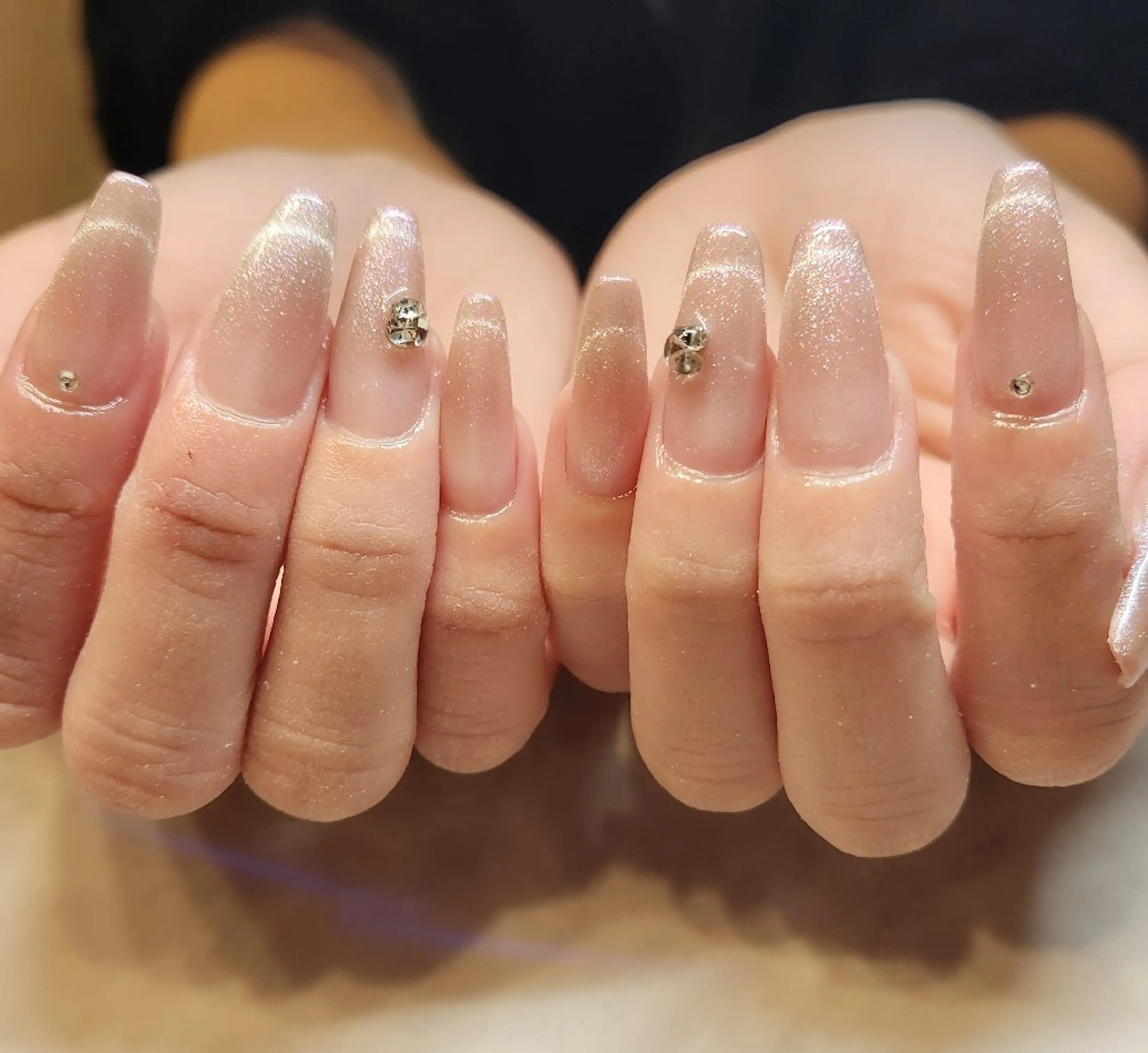 ネイル フレンチネイル マグネットネイル マグネットフレンチ 持ち込み I.プライベートネイルサロン所属・I.プライベート ネイルサロンの眉毛・アイブロウイメージ