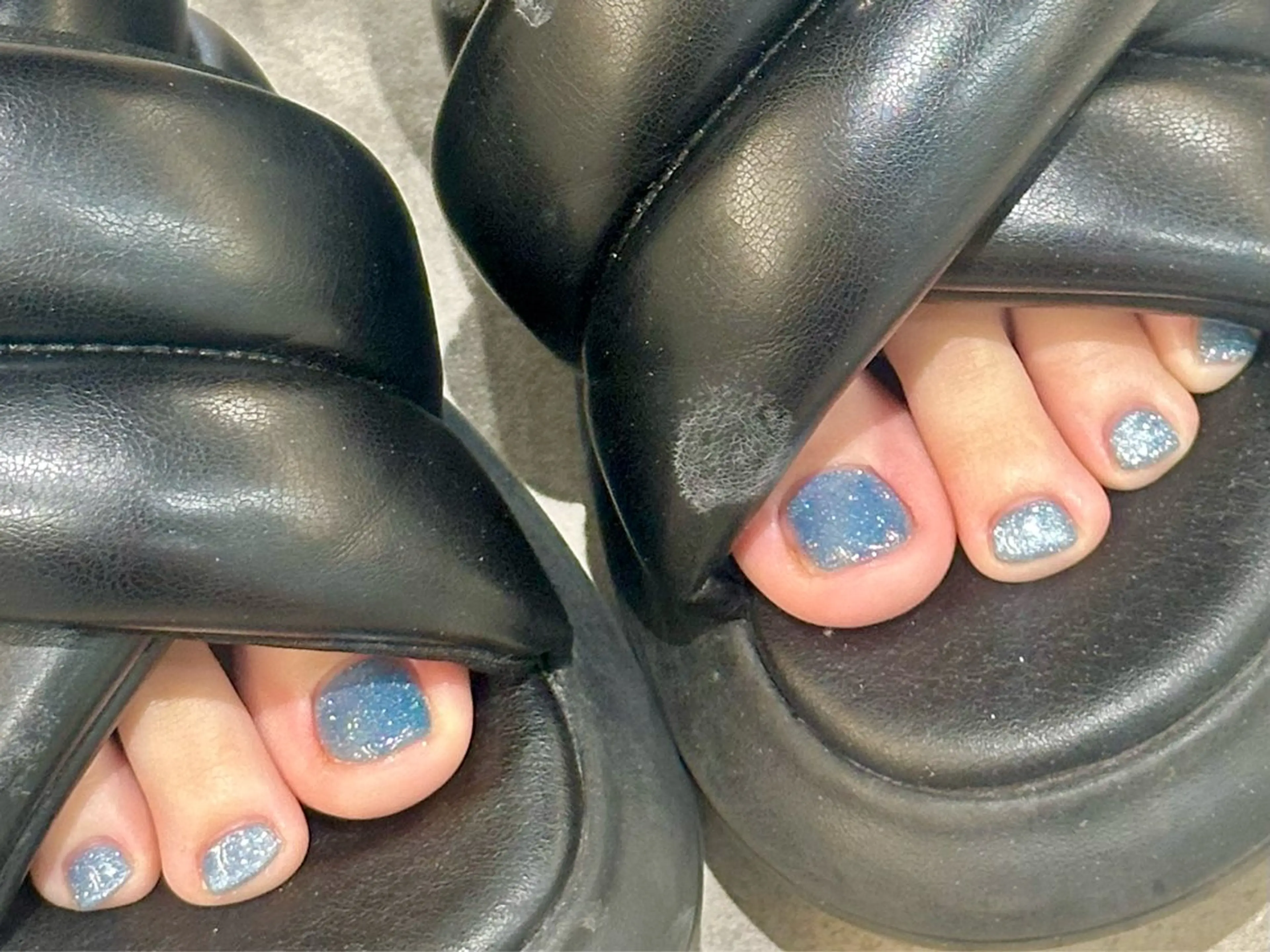 ネイル ブルー フラッシュネイル キラキラネイル エムスラッシュセンター南sol所属・kano🫧 指名No.1💫のネイルデザイン