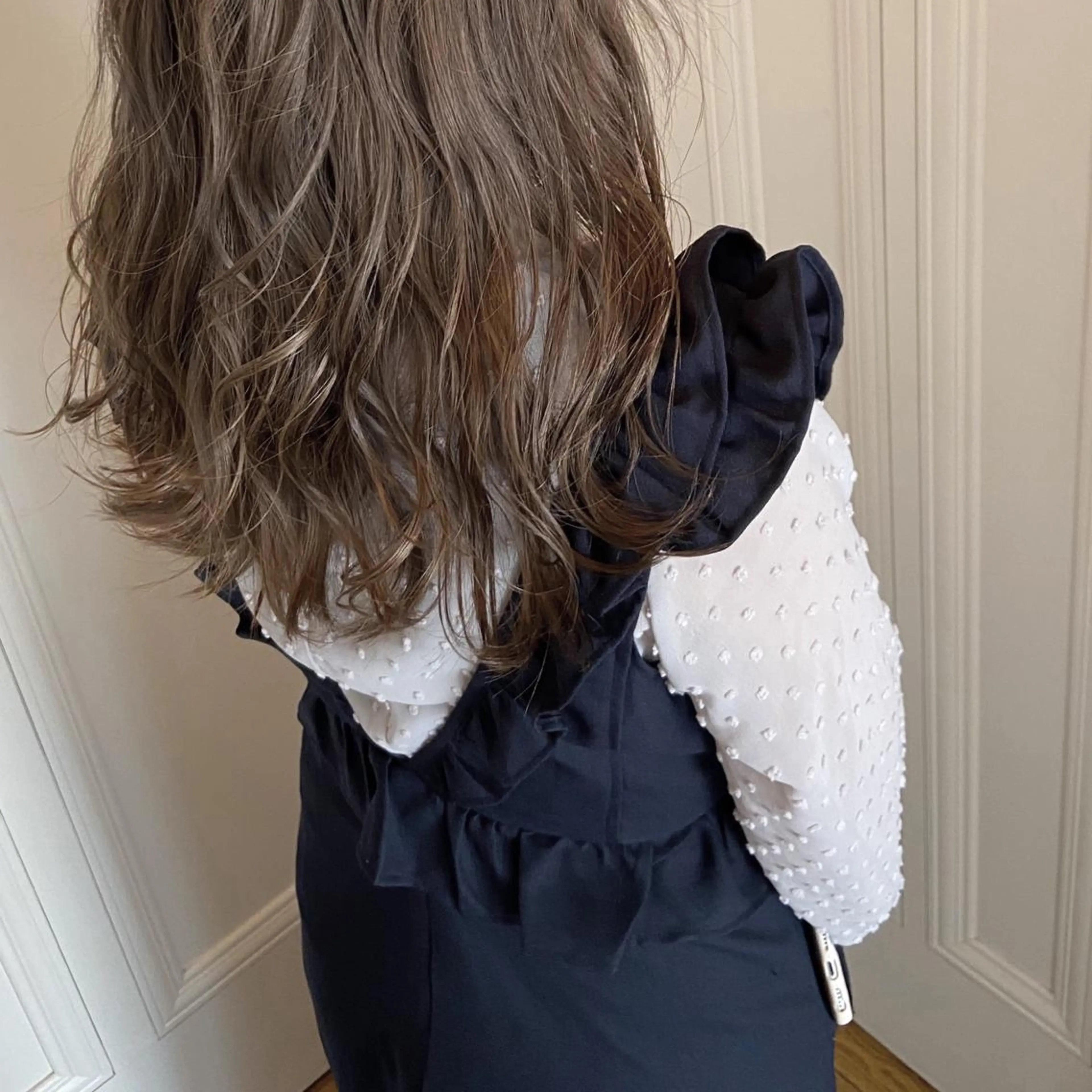 ミディアム 峯 志帆のヘアスタイル