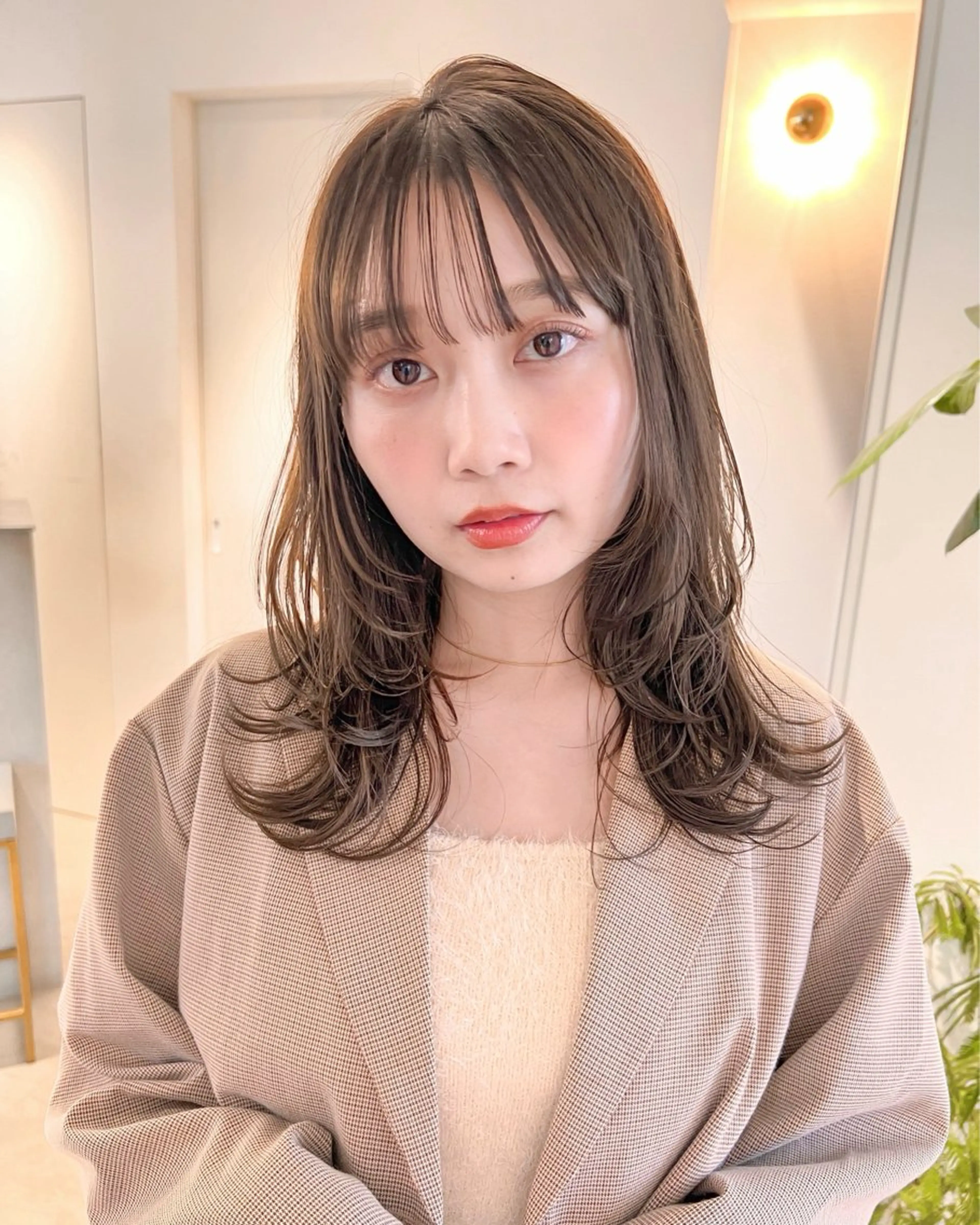 ミディアム レイヤーカット ワイドバング カット ヘアカラー トリートメント 寄り添い型🧚美容師 ✨表参道/明治神宮前のヘアスタイル
