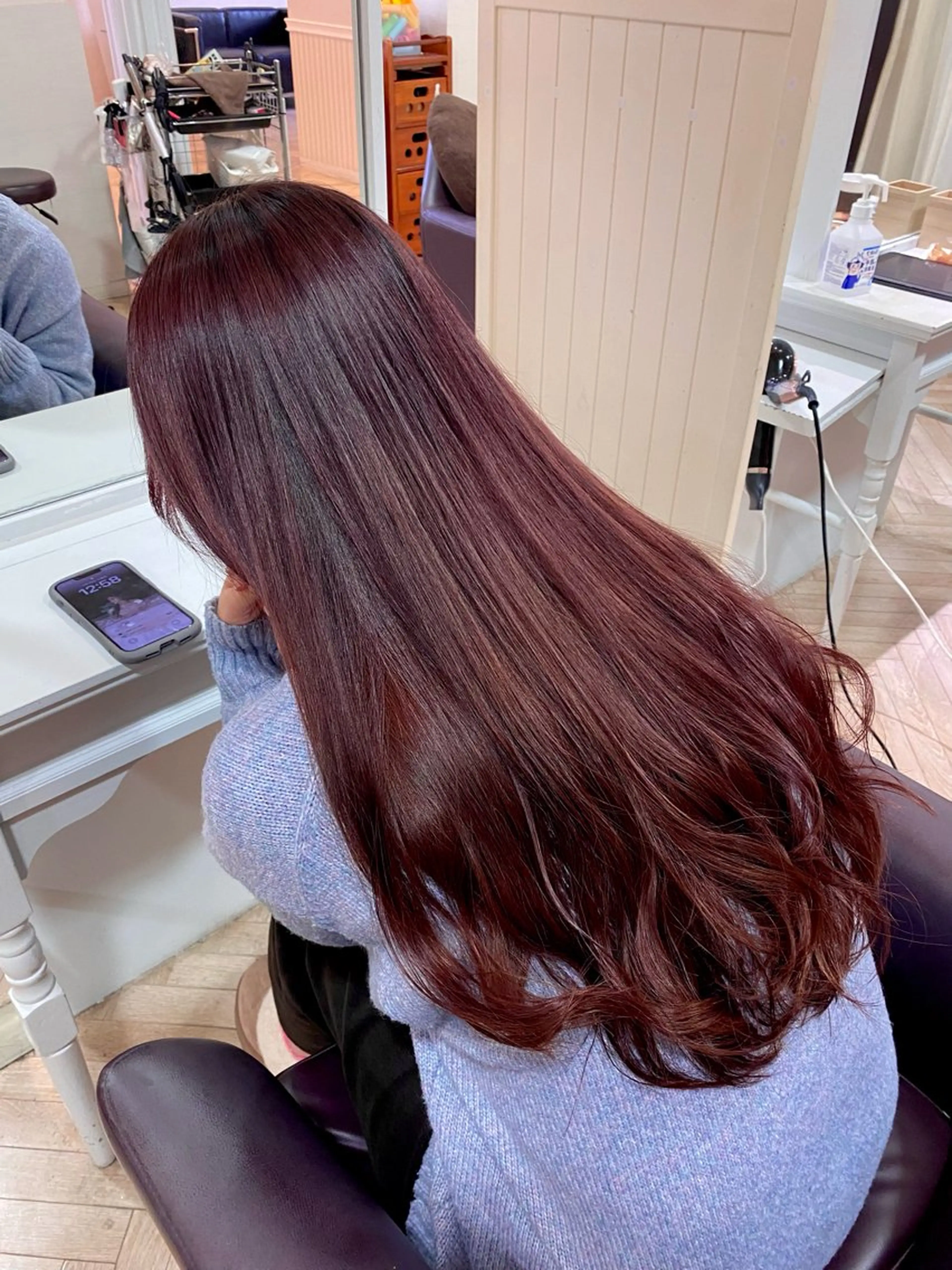 セミロング カラー レッドカラー カット ヘアカラー Reginavita栄店 【レジナヴィータ】所属・鈴木 二依奈のヘアスタイル