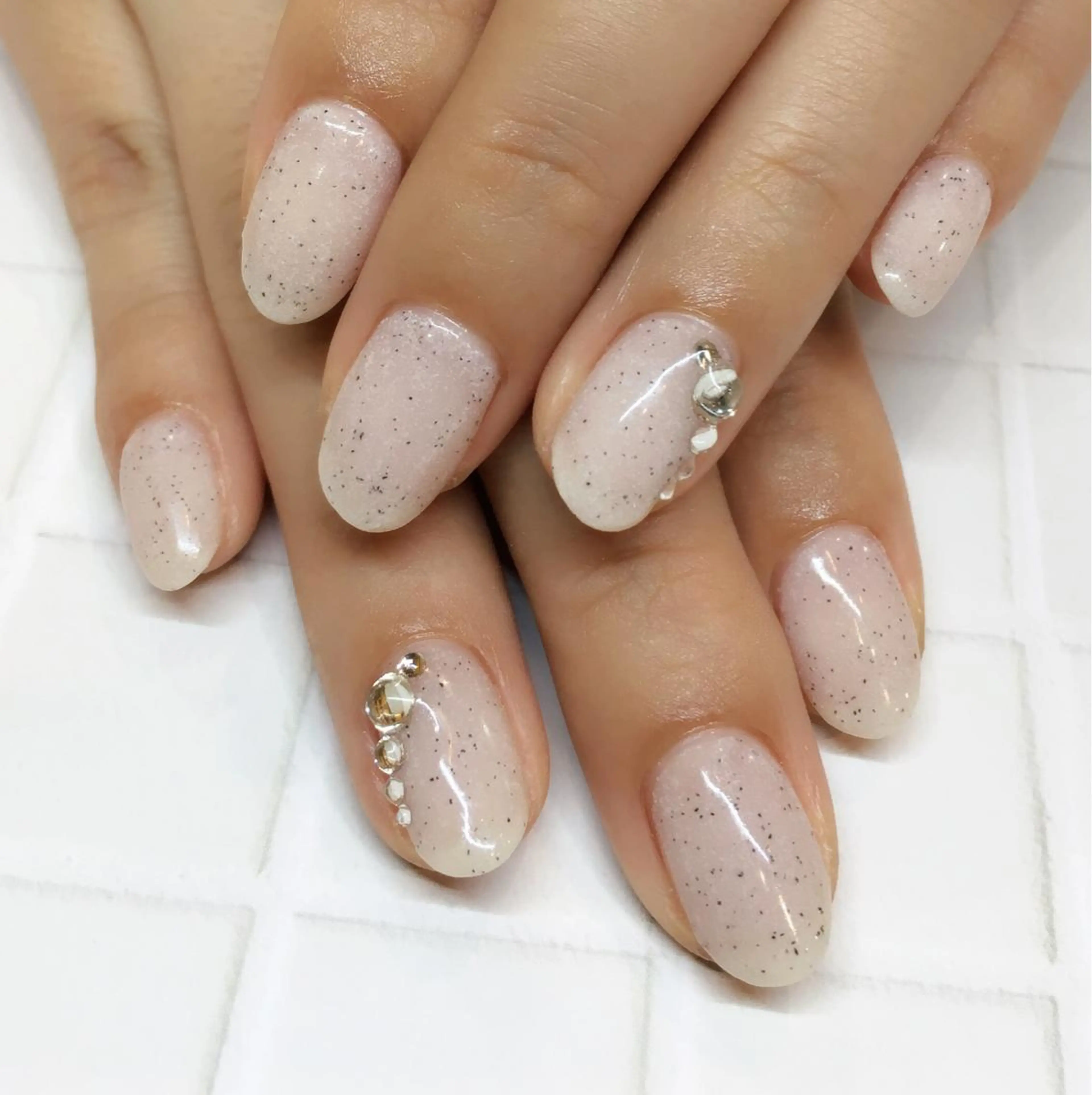 ネイル ジェルネイル ワンカラーネイル ストーンネイル nail salon Soeurのネイルデザイン