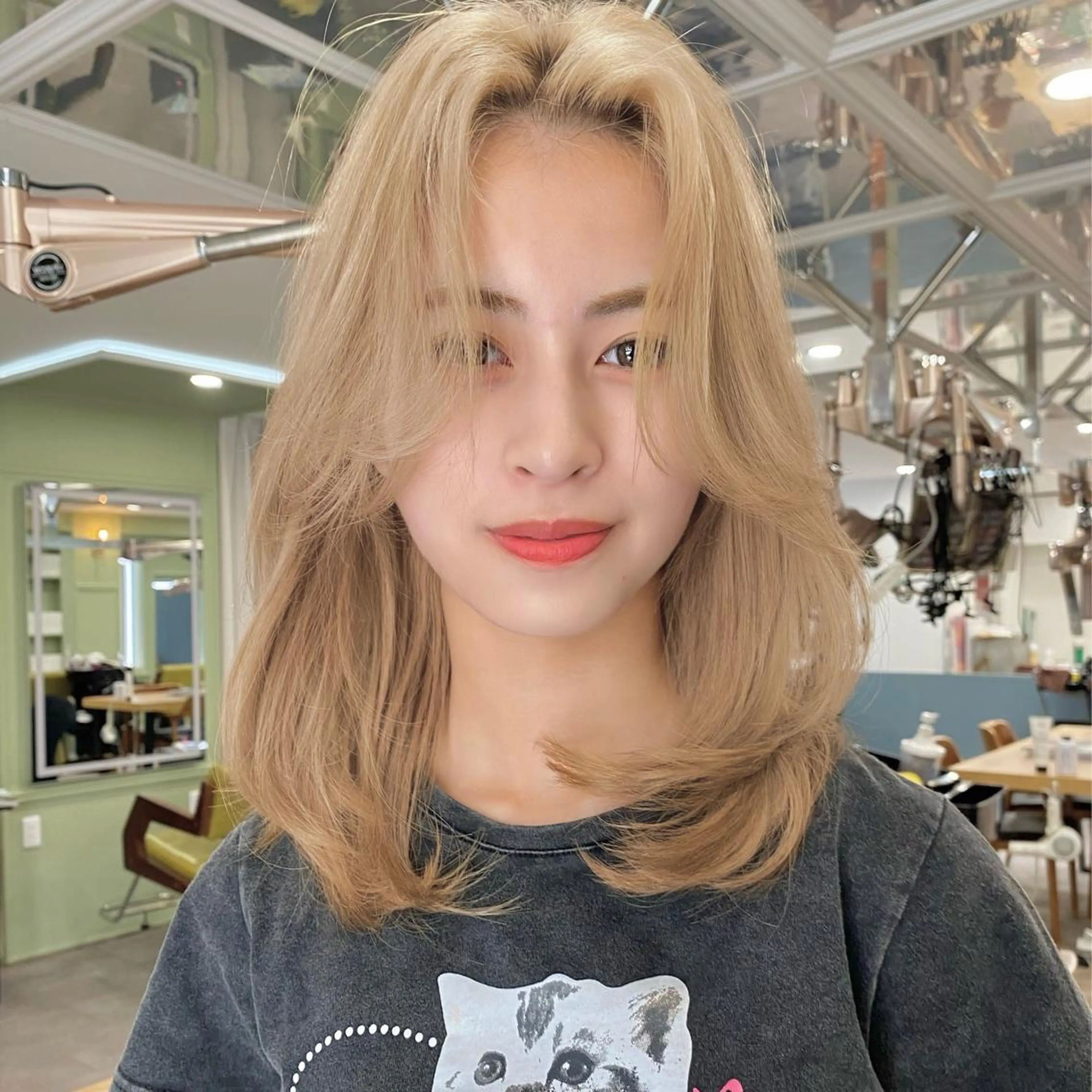 ミディアム カラー 韓国風ヘア レイヤーカット カット ヘアカラー トリートメント ボブ/縮毛矯正/ レイヤー/塚田のヘアスタイル