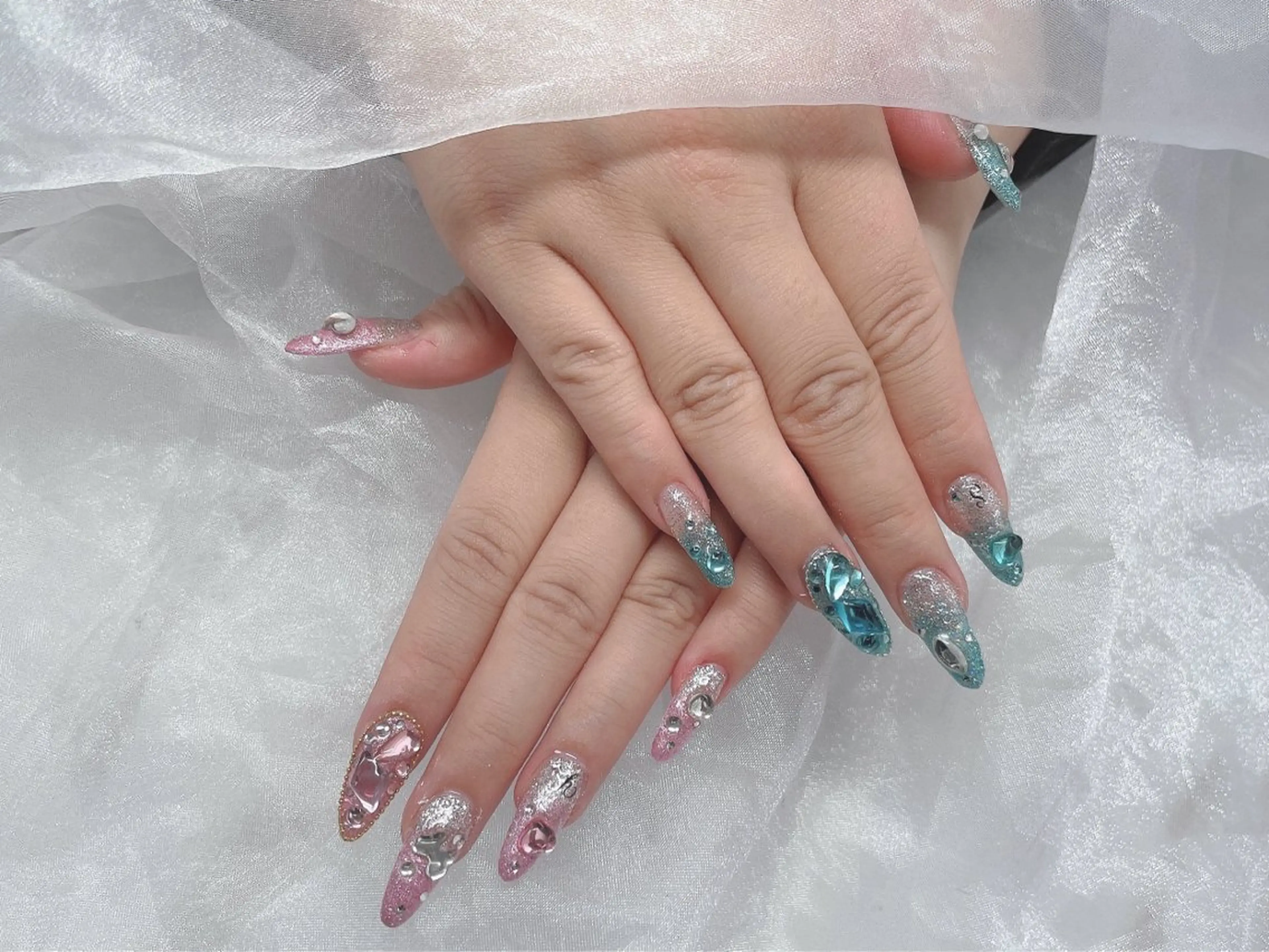 ネイル ブルー ピンク BABY LION :Linaのネイルデザイン