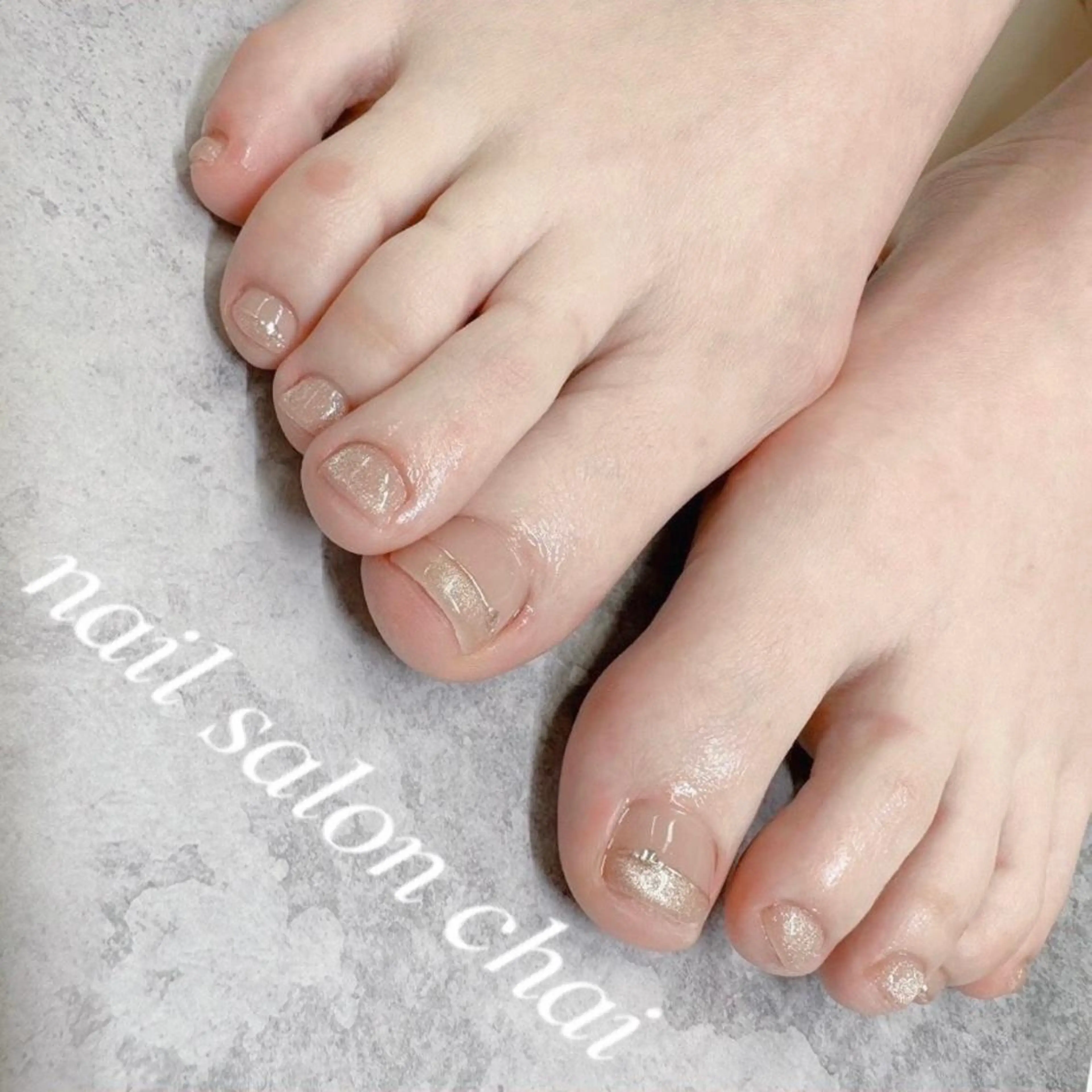 ネイル ゴールド ミラーネイル nail salon chai 上本町のネイルデザイン