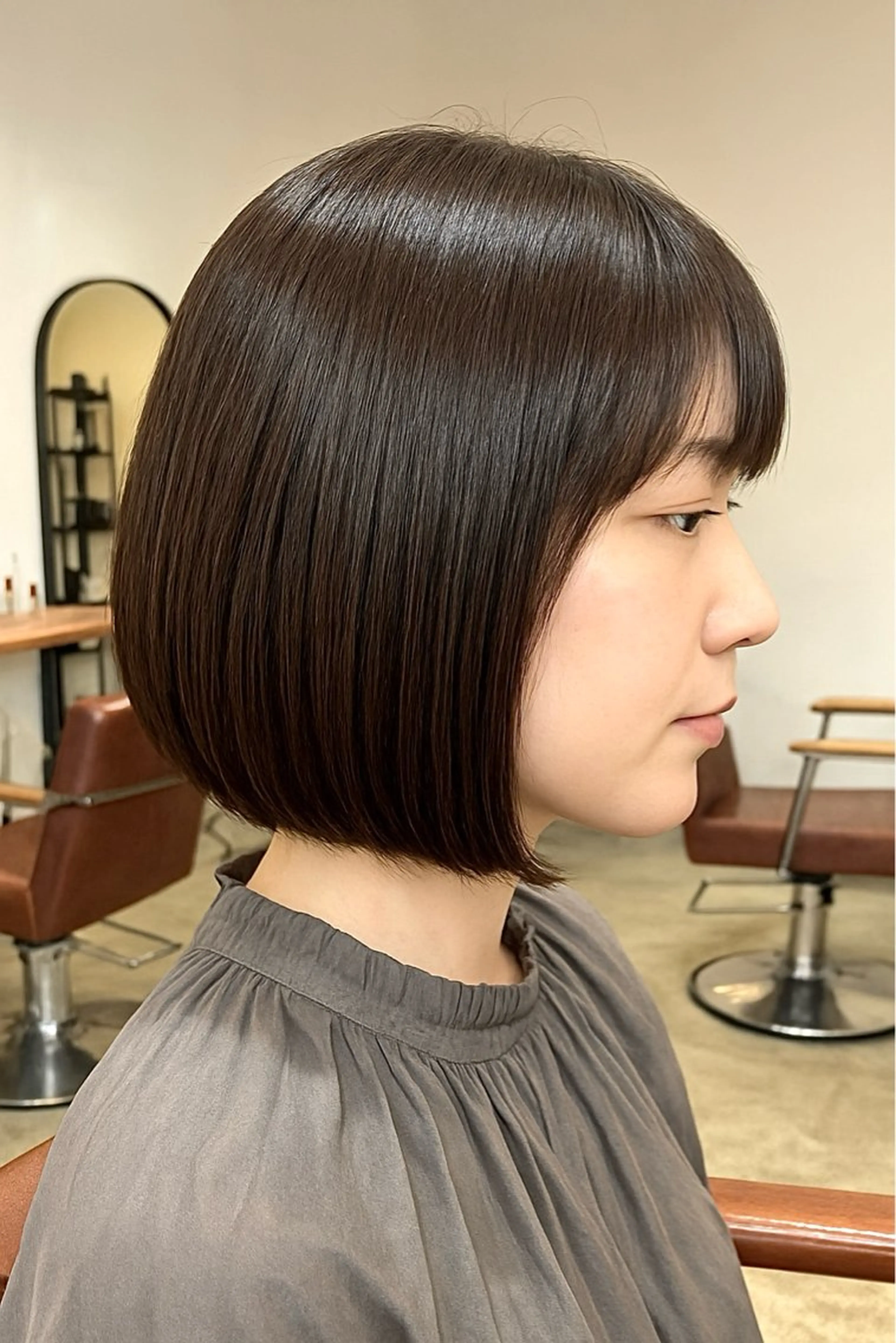 ショート カラー パーマ カット ヘアカラー 縮毛矯正 トリートメント 中津No.1髪質改善 店長✨透ける暗髪のヘアスタイル