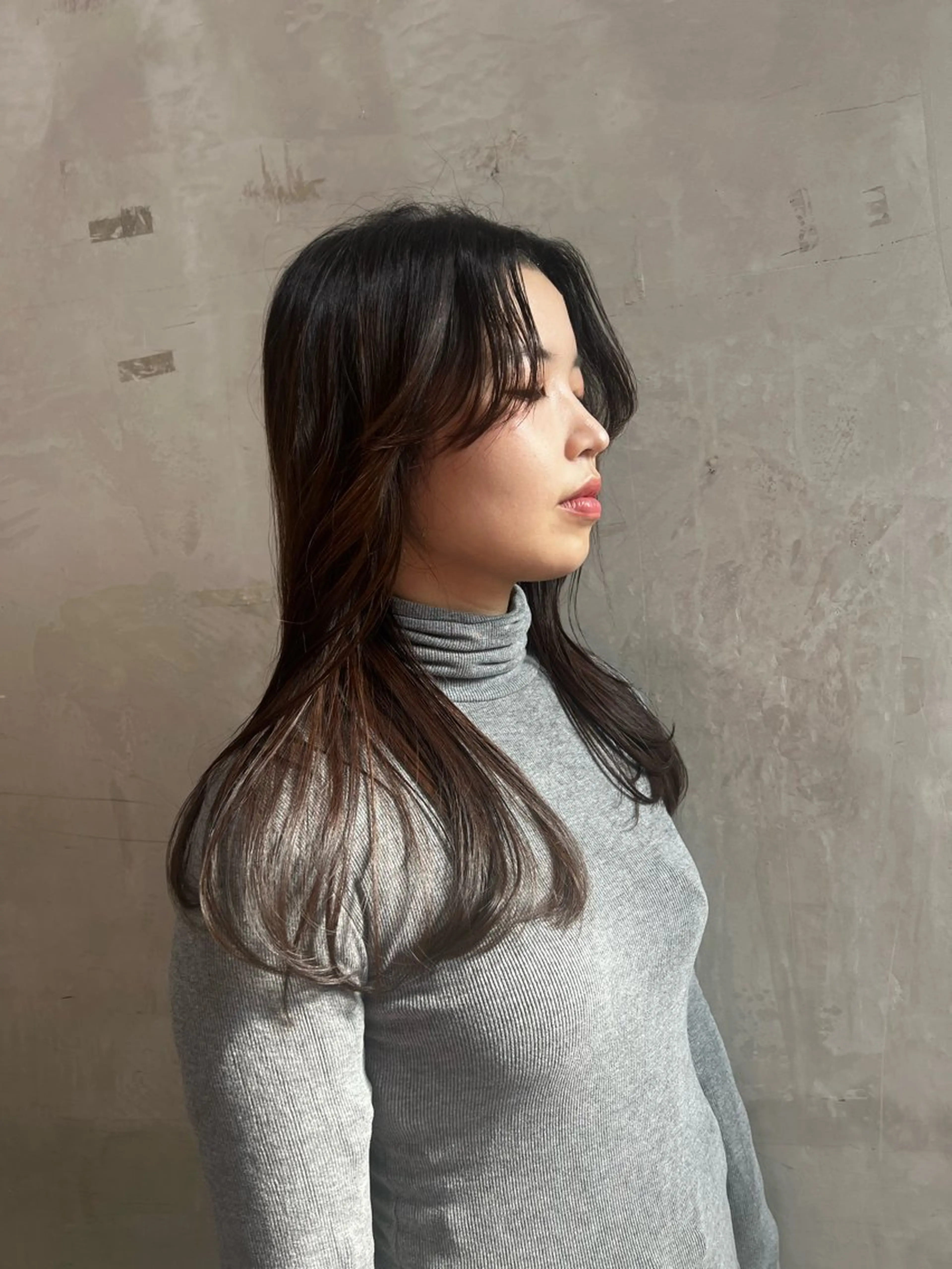 ロング 顔周りカット 韓国風ヘア レイヤーカット Ⓜ️irai ✮のヘアスタイル