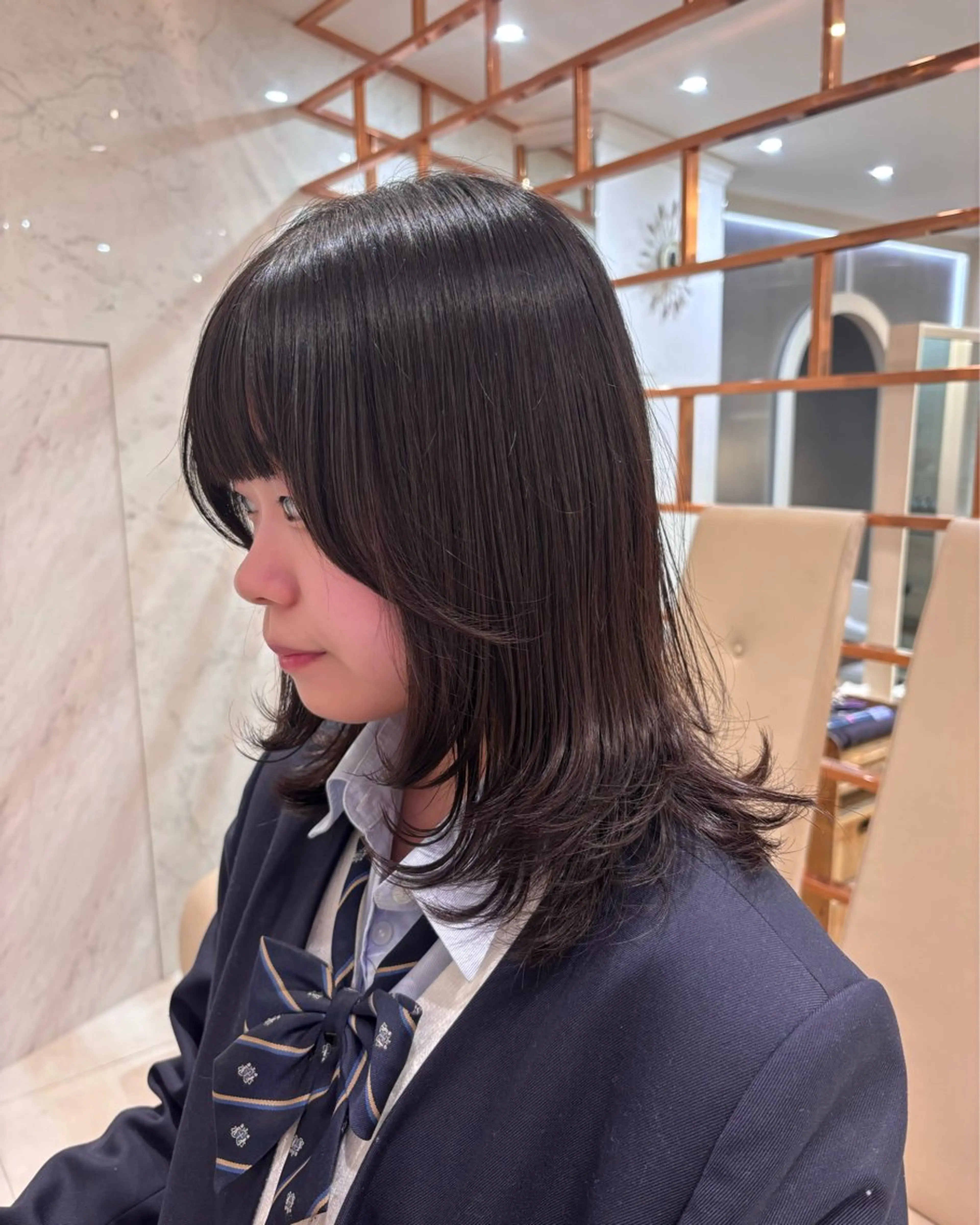 ミディアム ミディアムレイヤー レイヤーカット カット かどたはるな レイヤー/パーマのヘアスタイル