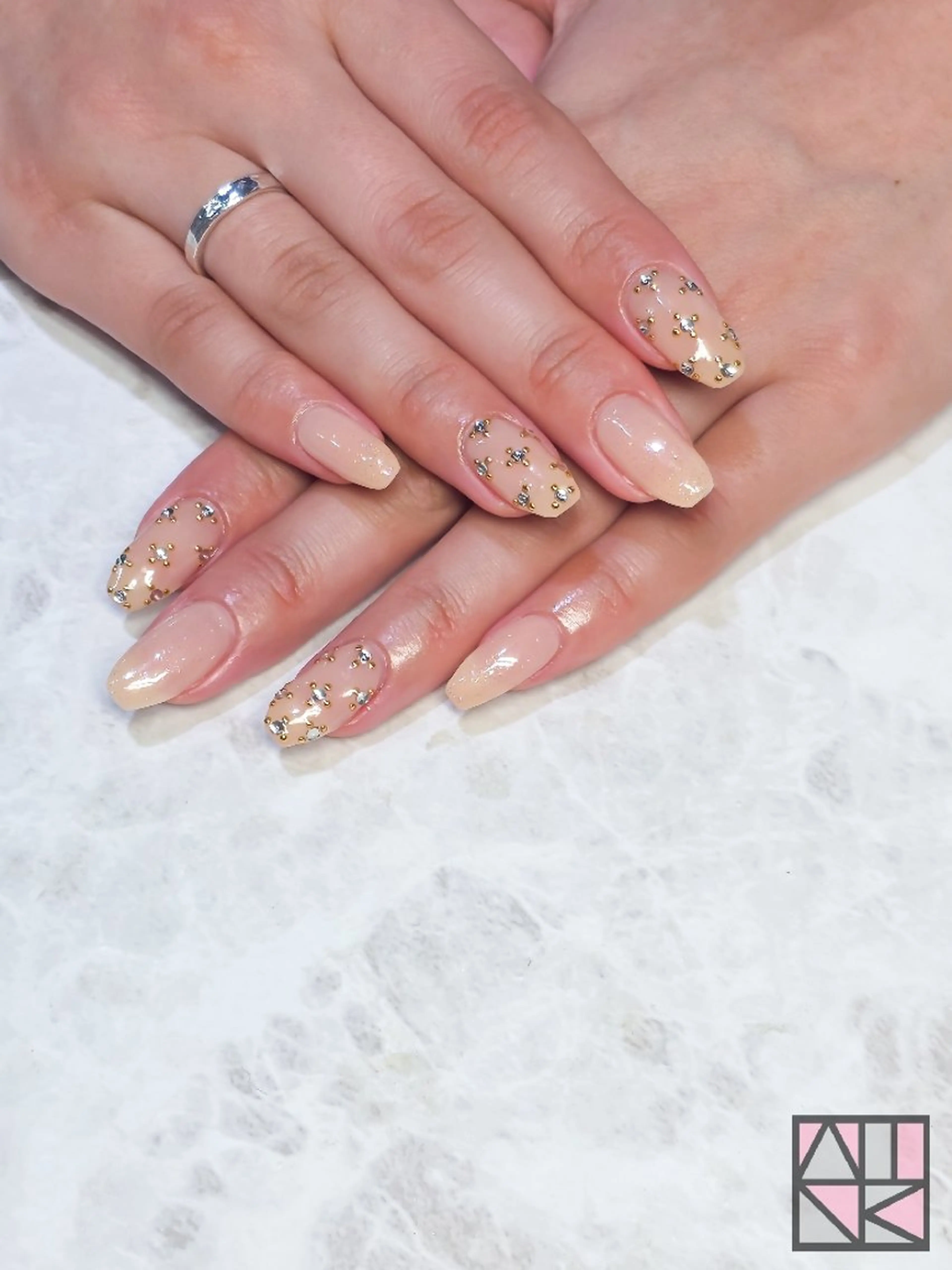 ネイル ハンドネイル WINK所属・吉澤 響香のネイルデザイン