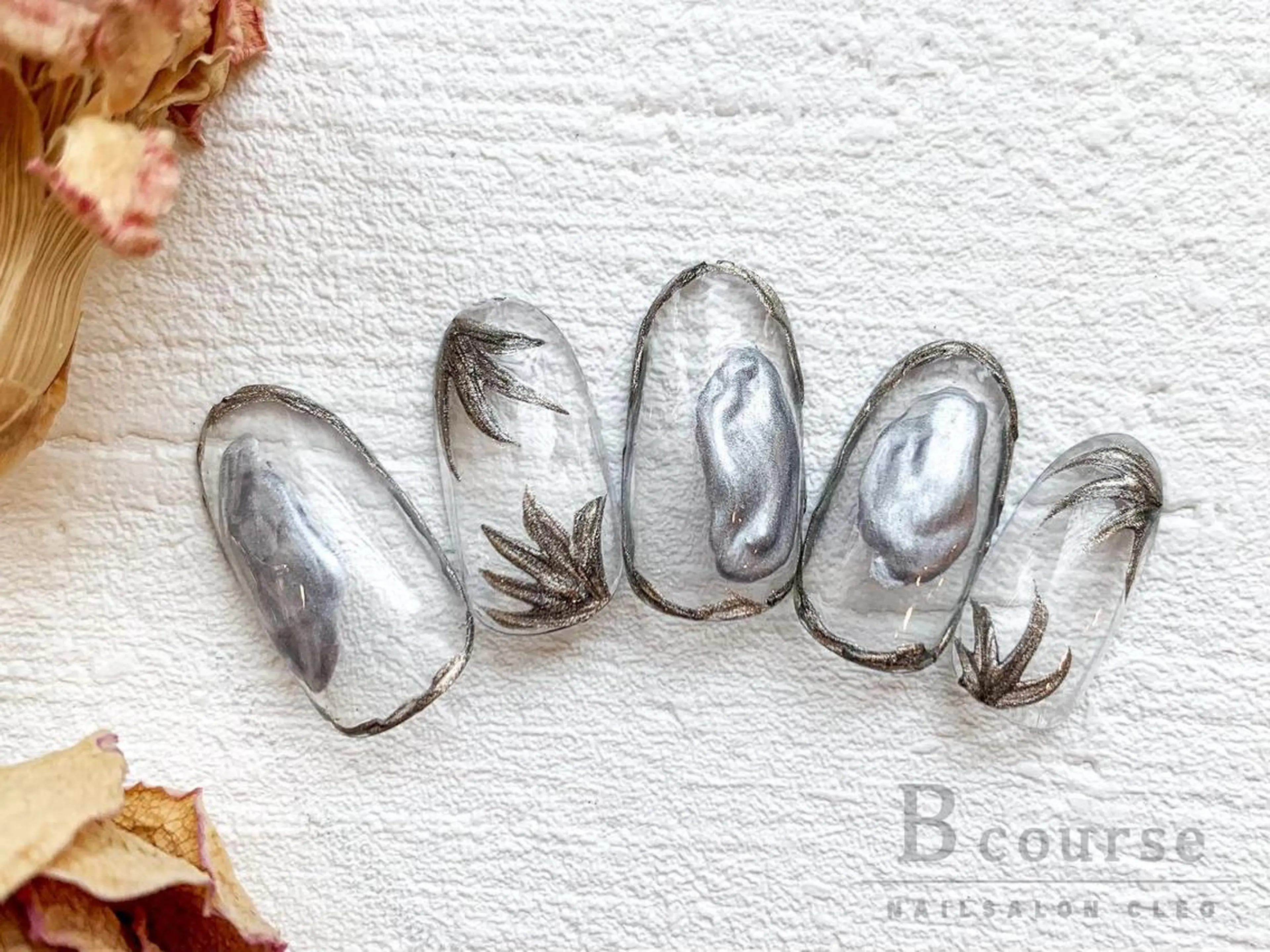 ネイル Cleo伏見店🌿 Momokaのネイルデザイン