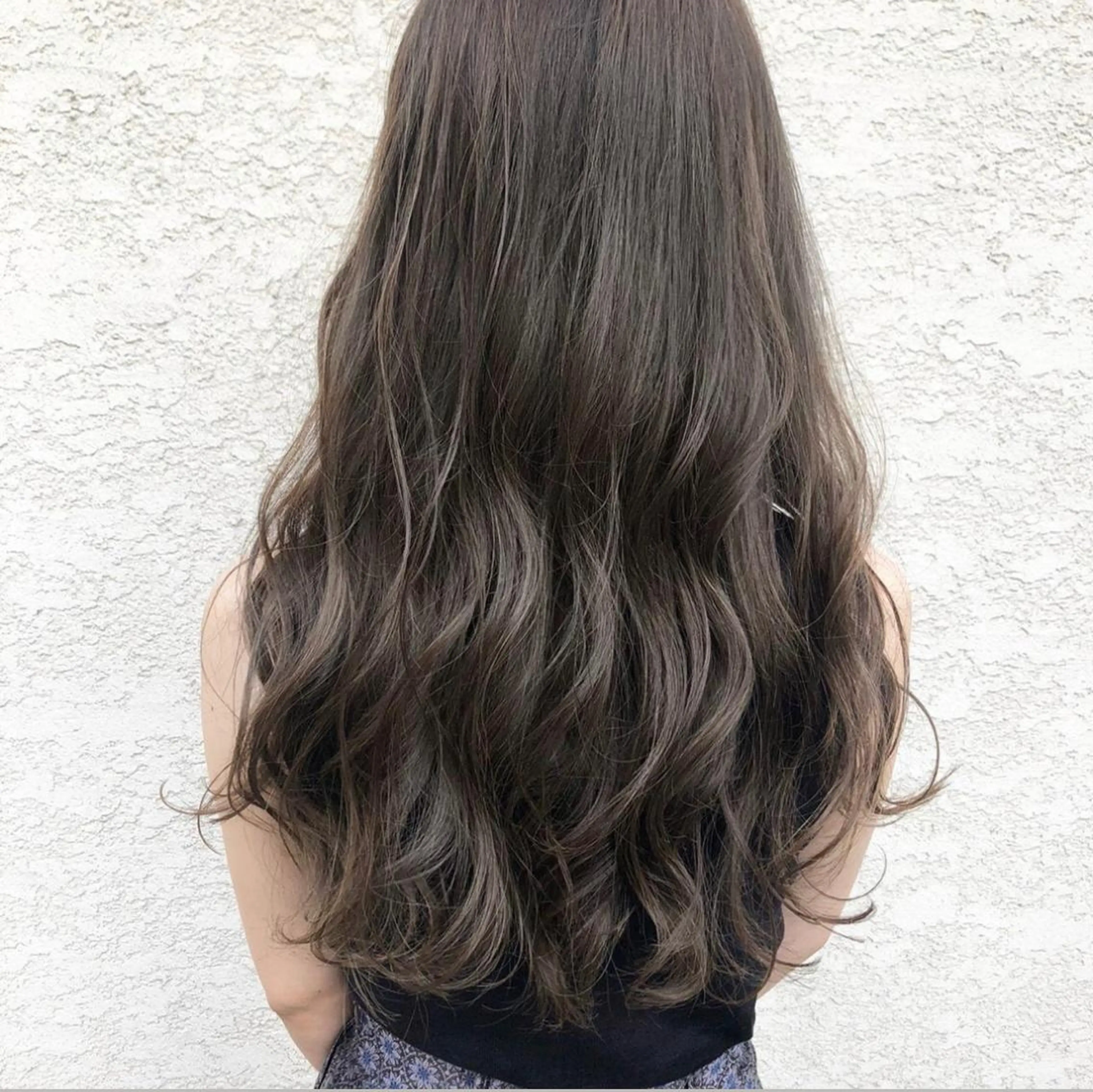 ロング カラー パーマ ヘアアレンジ メンズ キッズ マツエク・マツパ ベージュカラー フォギーベージュ Luela堅田所属・田中 裕士のヘアスタイル