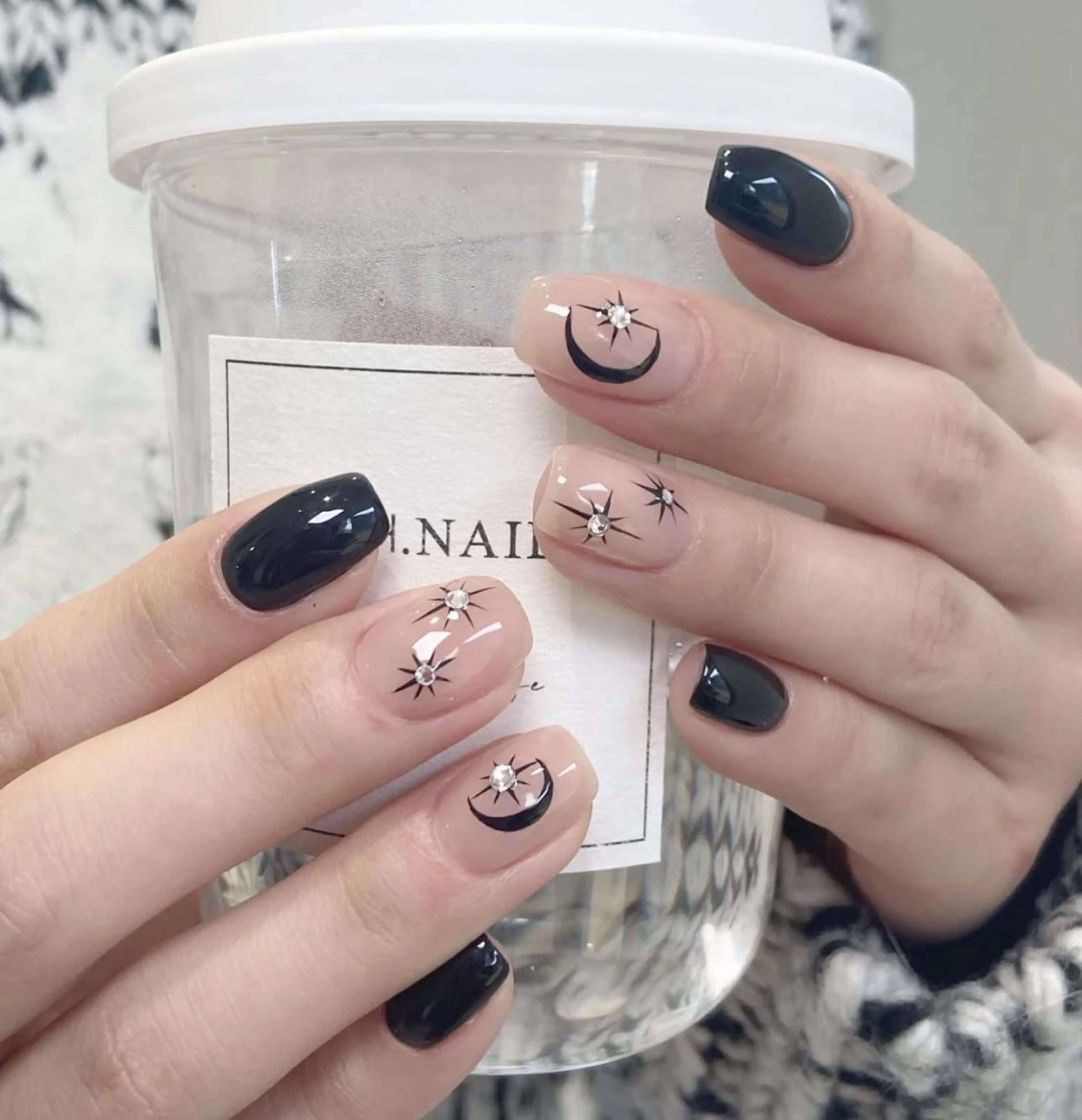 ネイル シンプルネイル Queens momoのネイルデザイン