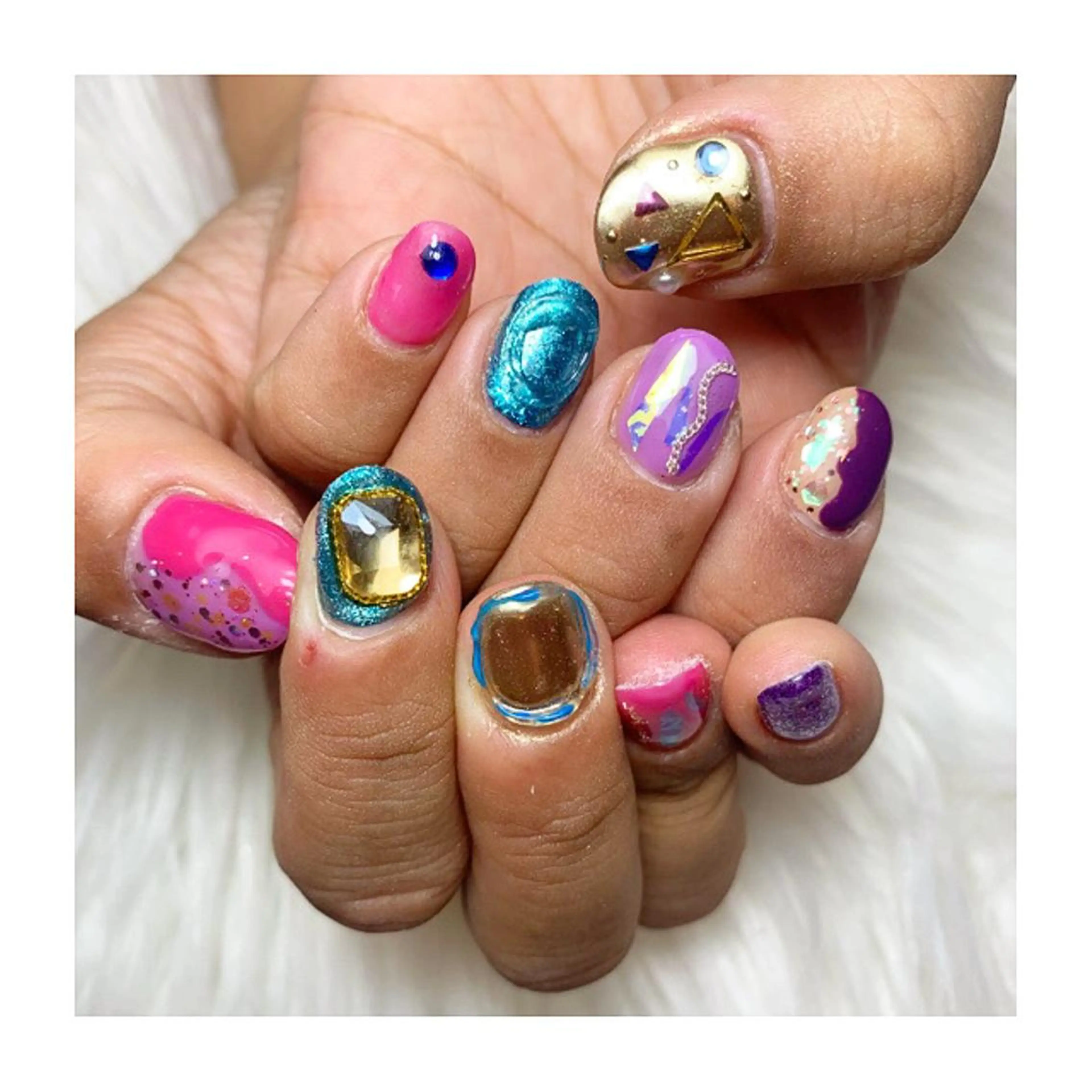 ネイル 駒月 明日香の眉毛・アイブロウイメージ